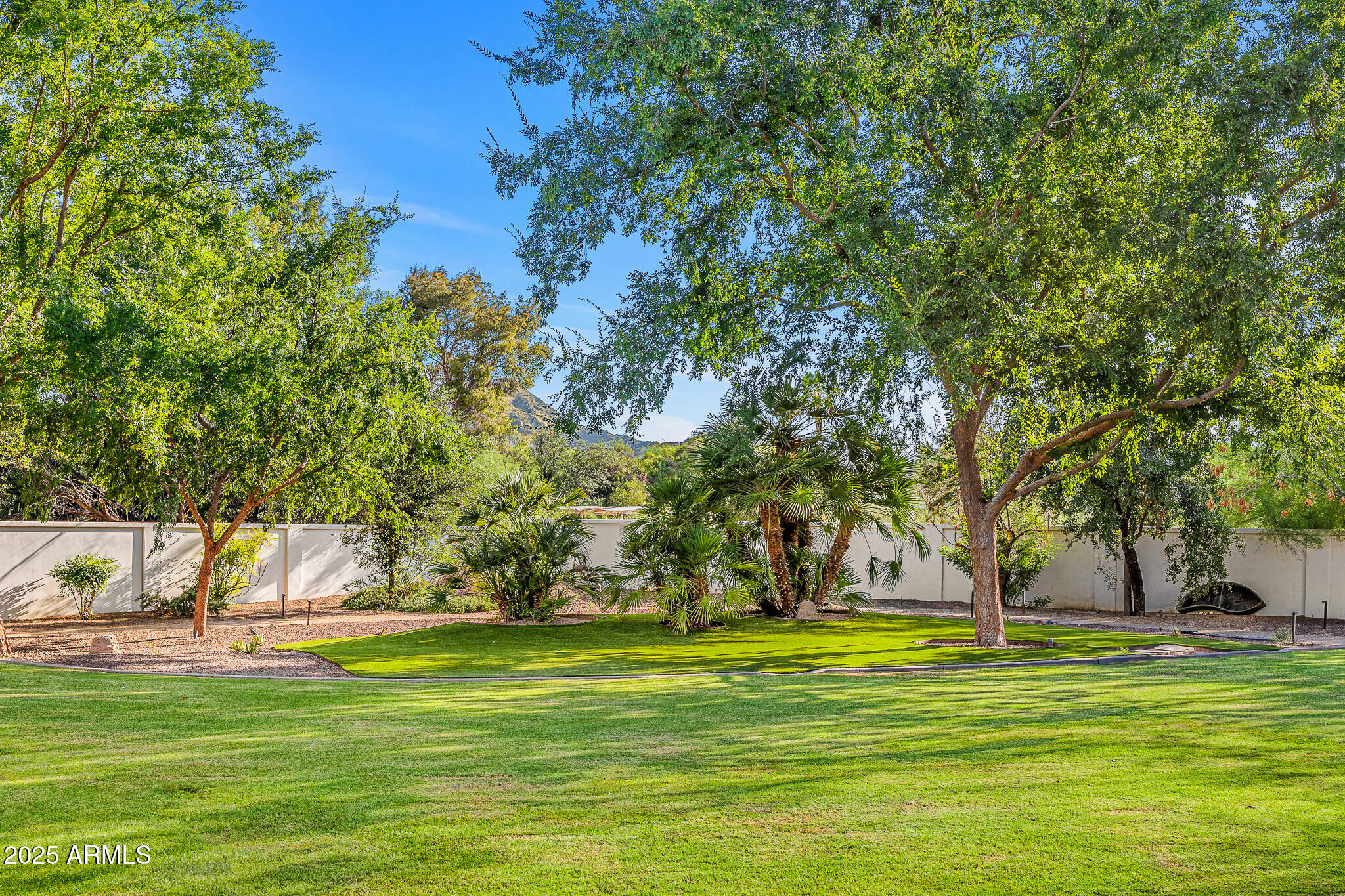 6809 E DOUBLETREE RANCH Road