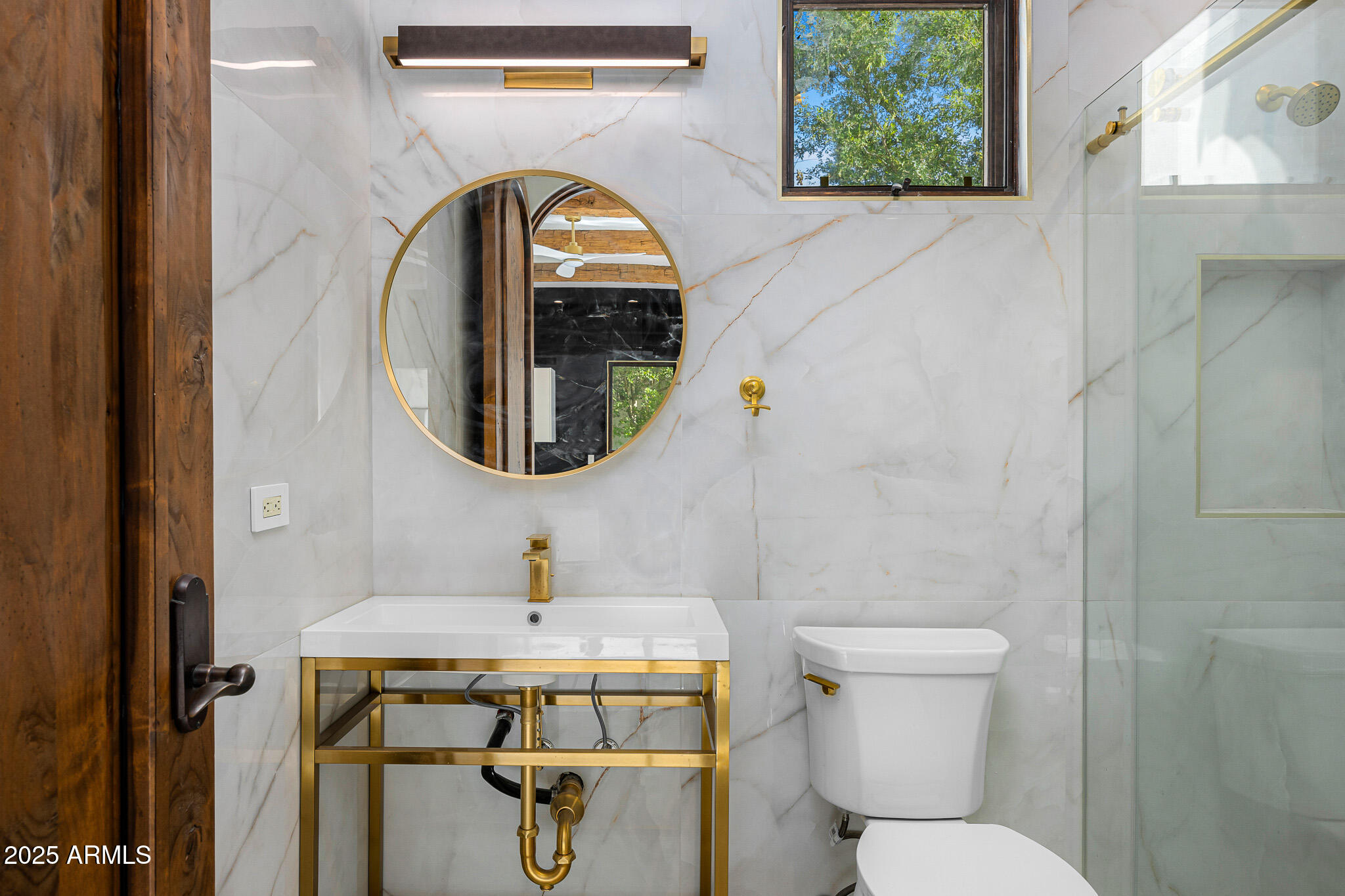 6809 E DOUBLETREE RANCH Road