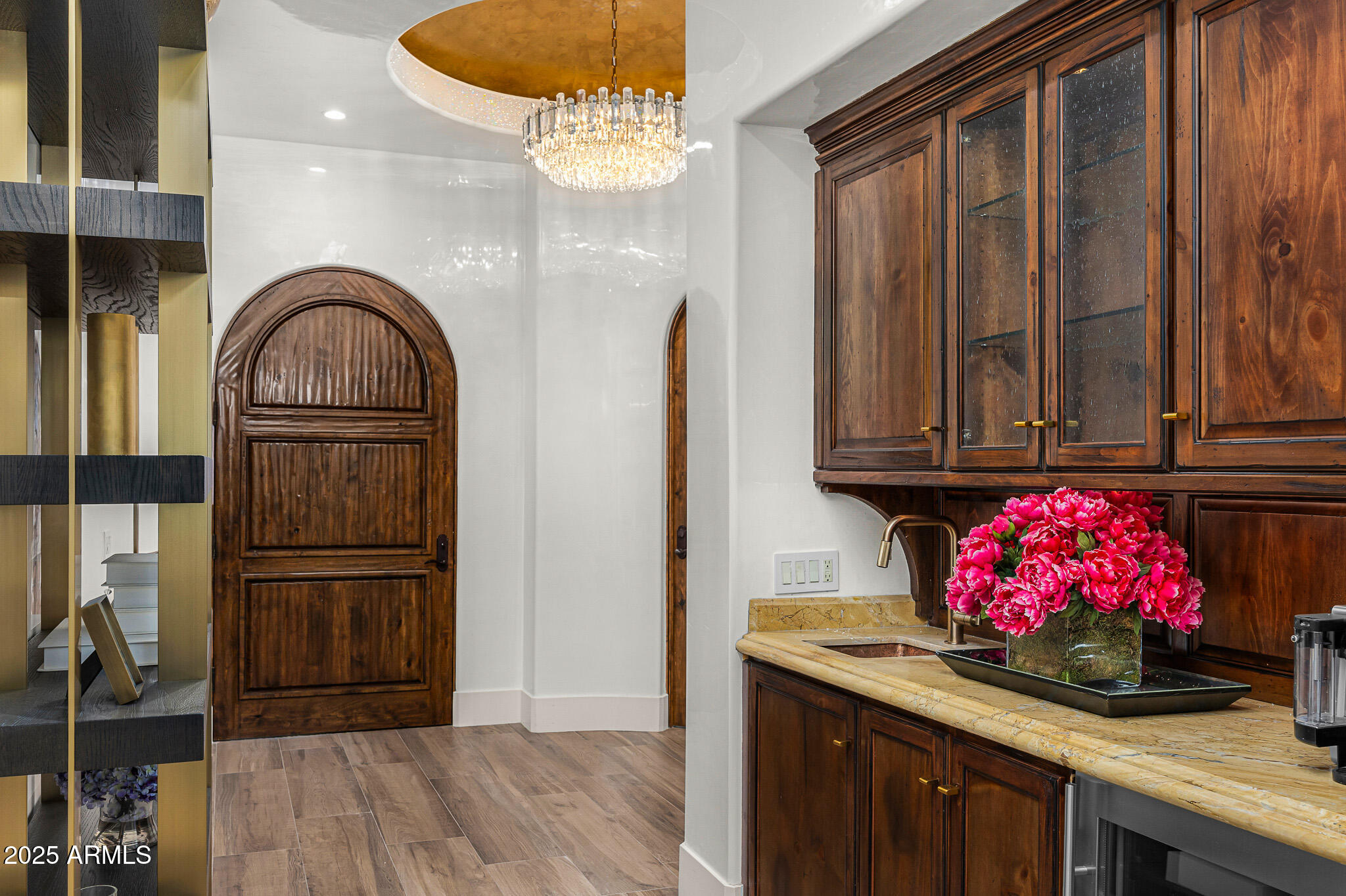 6809 E DOUBLETREE RANCH Road