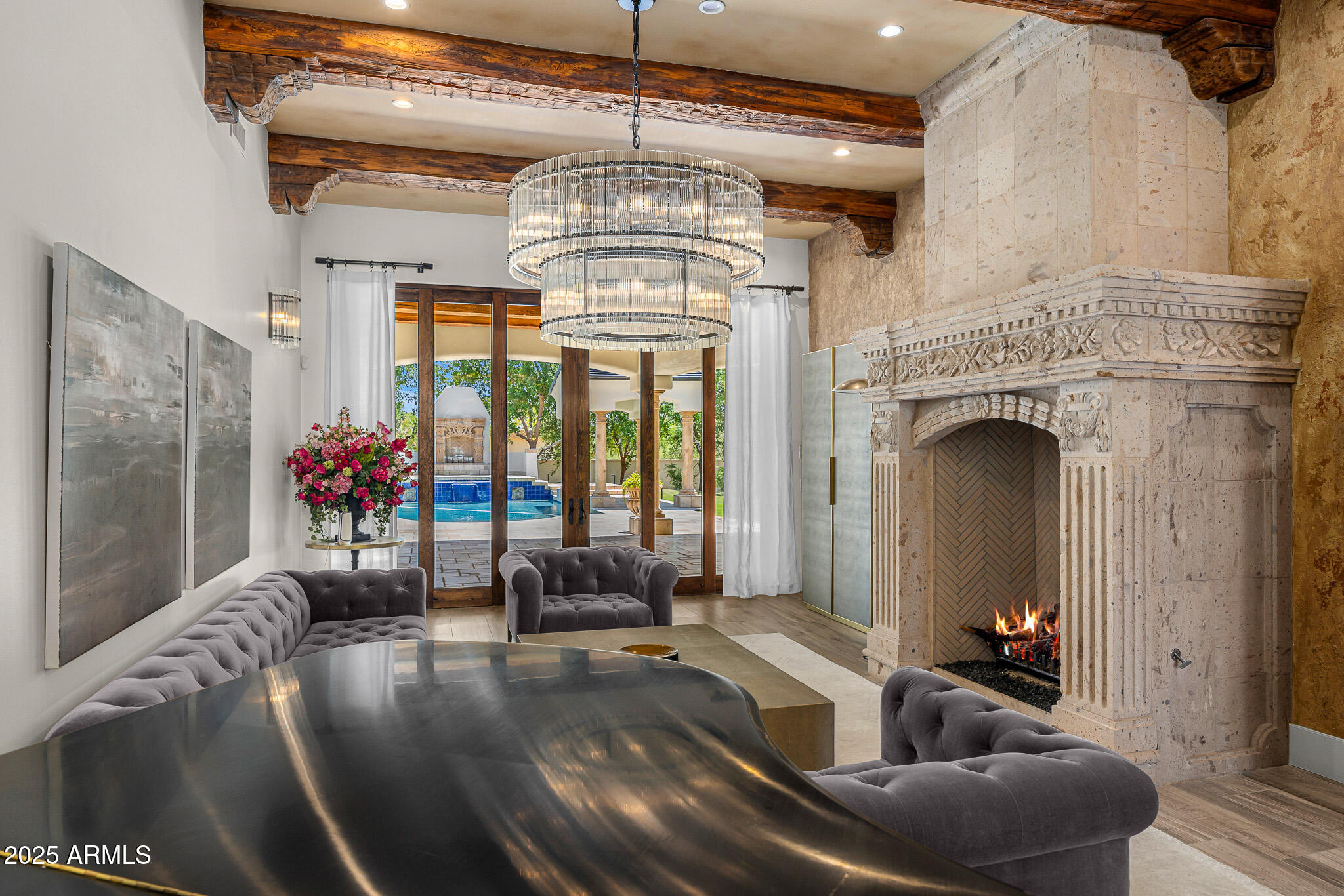 6809 E DOUBLETREE RANCH Road