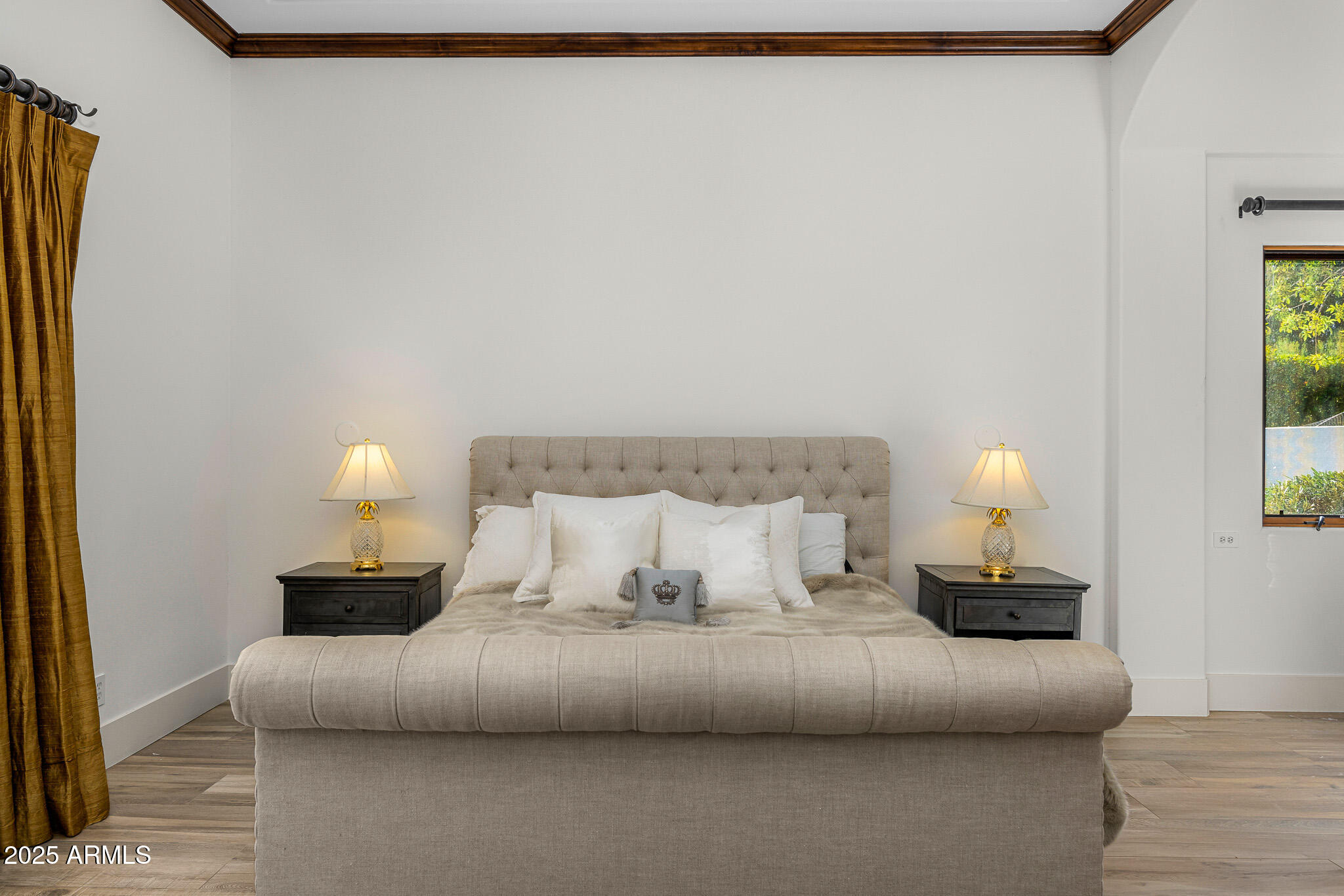 6809 E DOUBLETREE RANCH Road