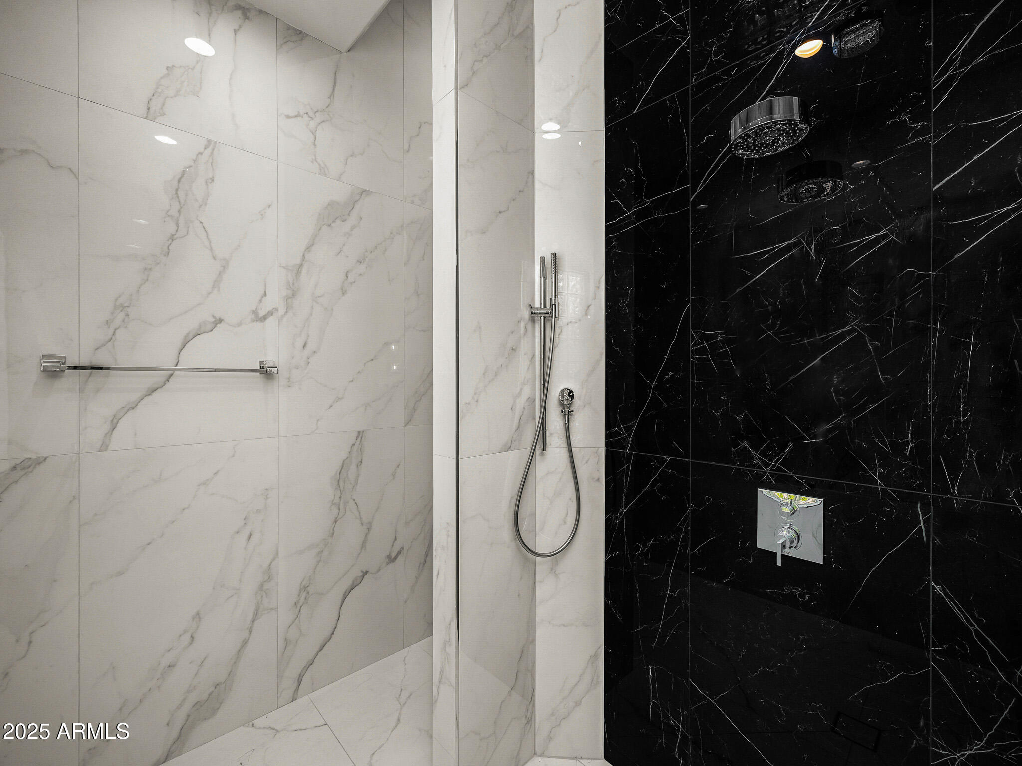 6809 E DOUBLETREE RANCH Road