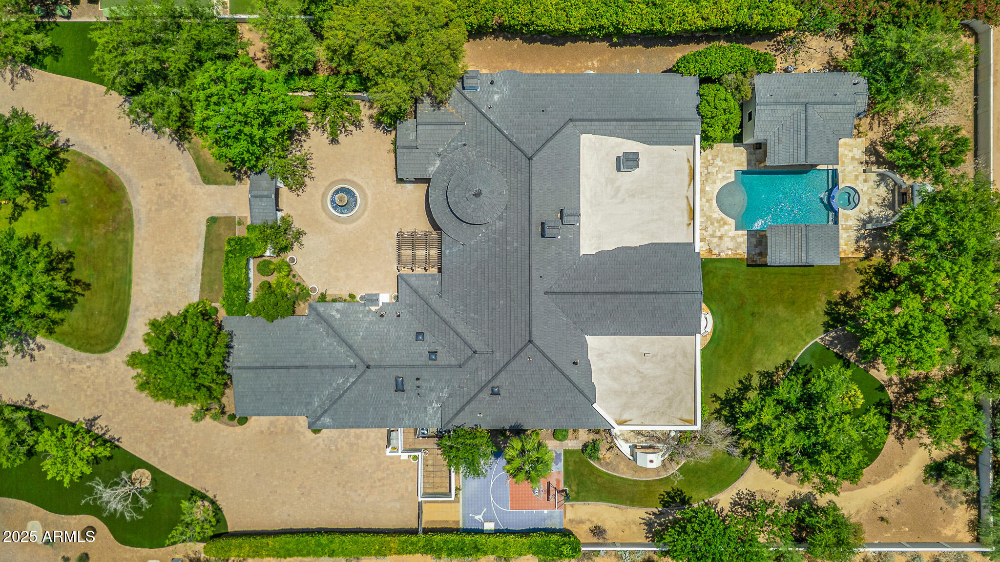 6809 E DOUBLETREE RANCH Road