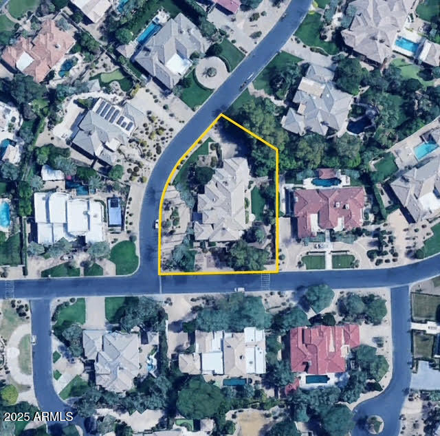 7101 E BELMONT Avenue