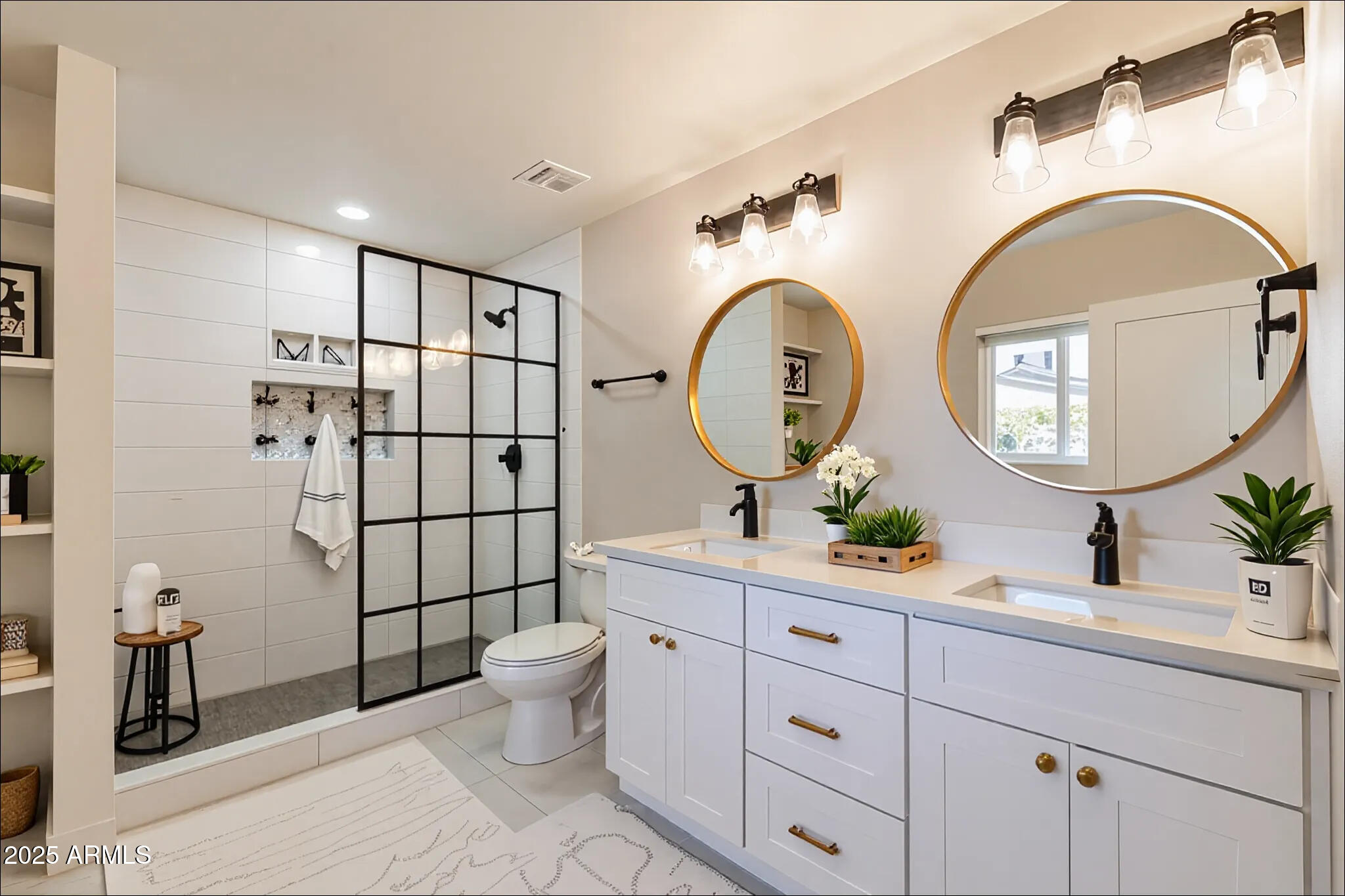 8202 E PICCADILLY Road