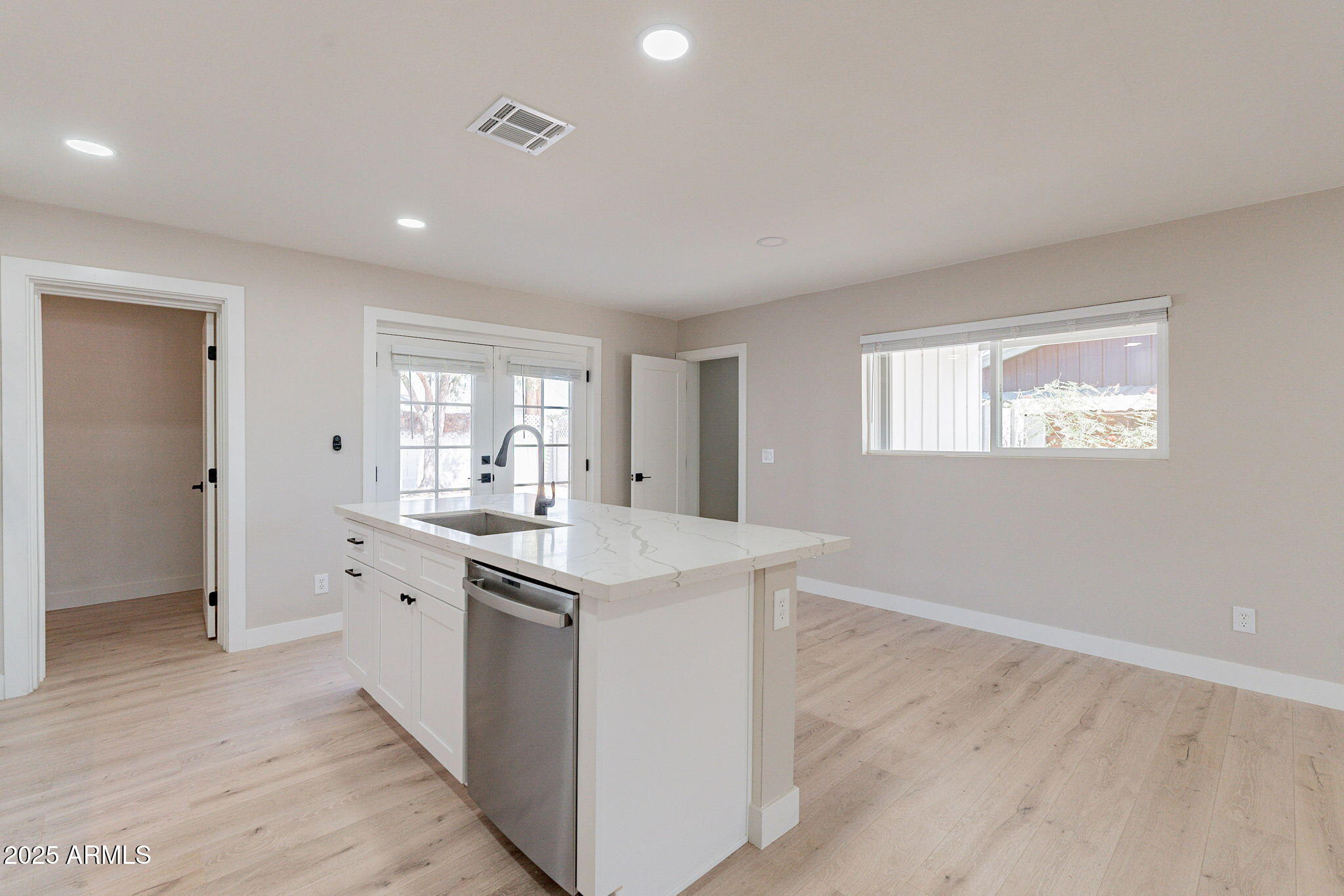 8202 E PICCADILLY Road