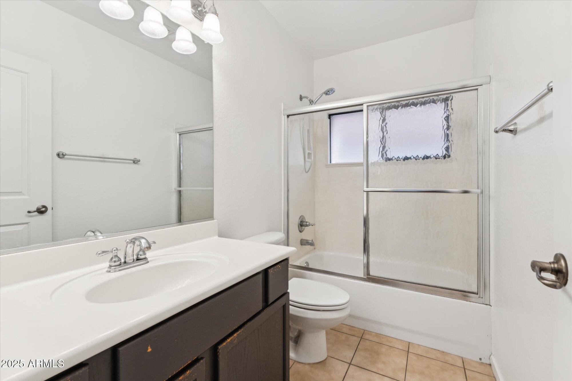 330 S FARMER Avenue, 115