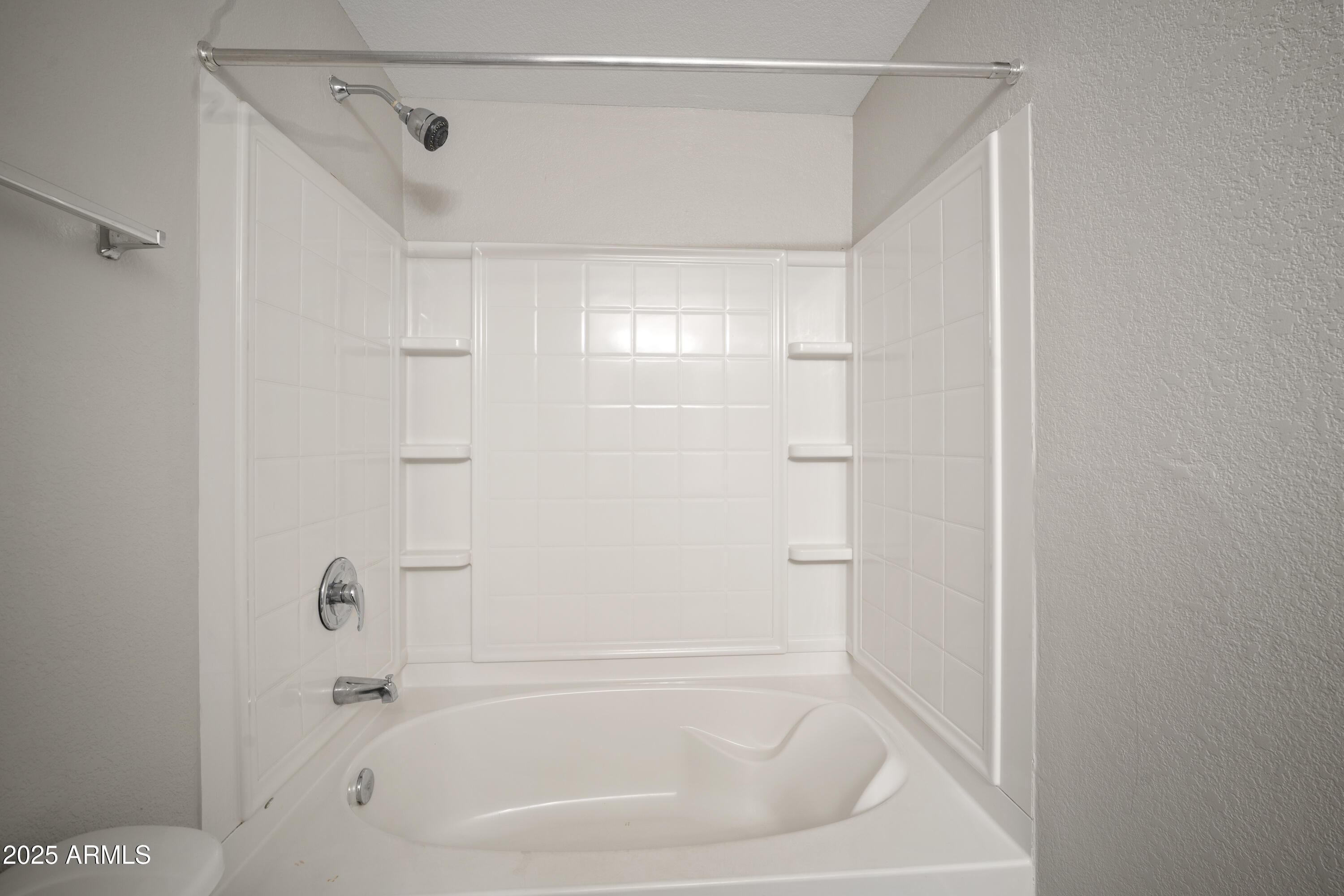 18250 N CAVE CREEK Road, 180