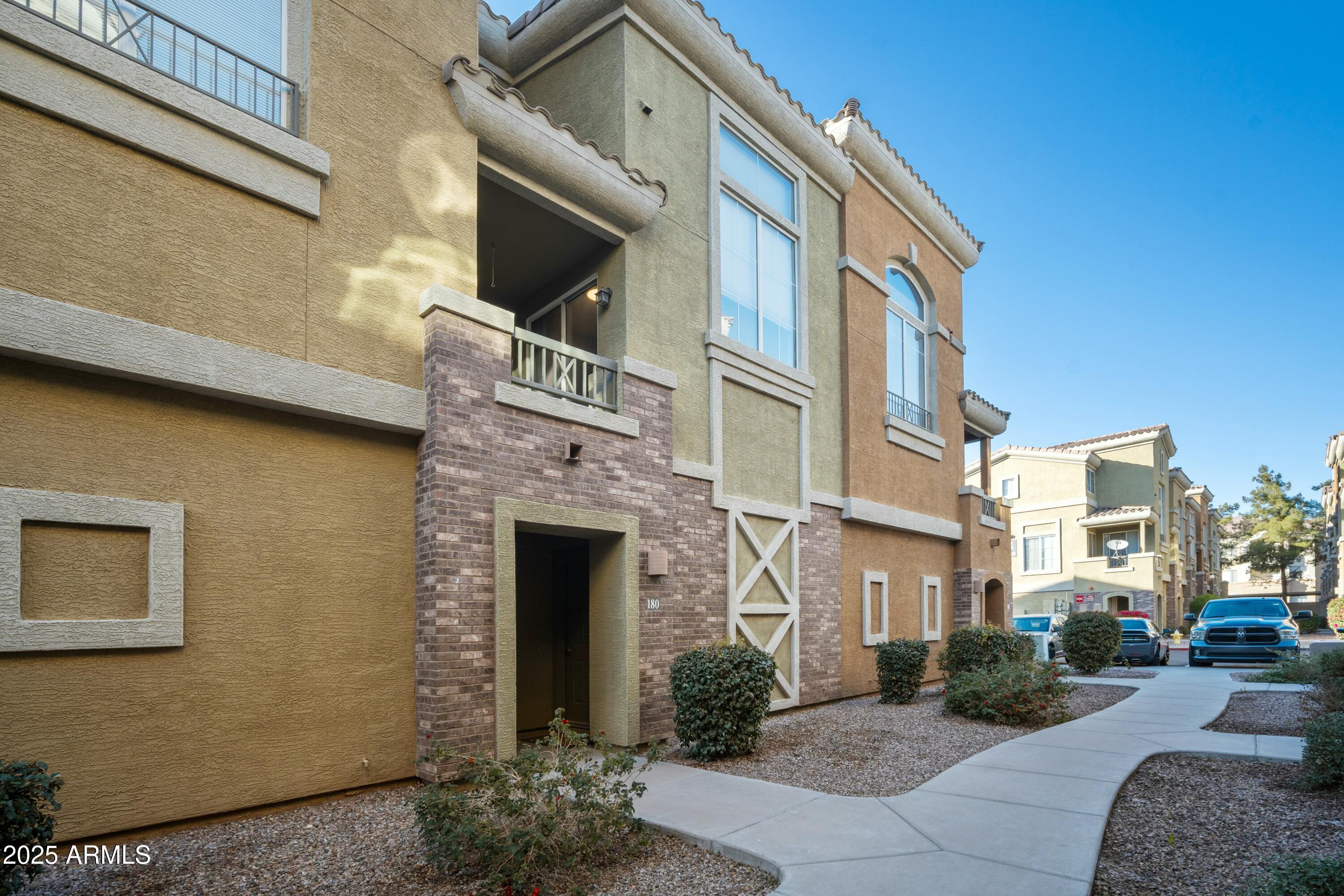 18250 N CAVE CREEK Road, 180