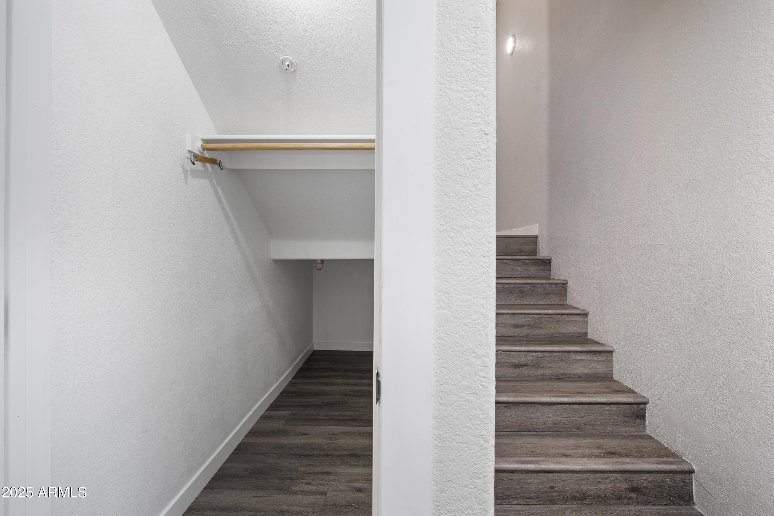 18250 N CAVE CREEK Road, 180