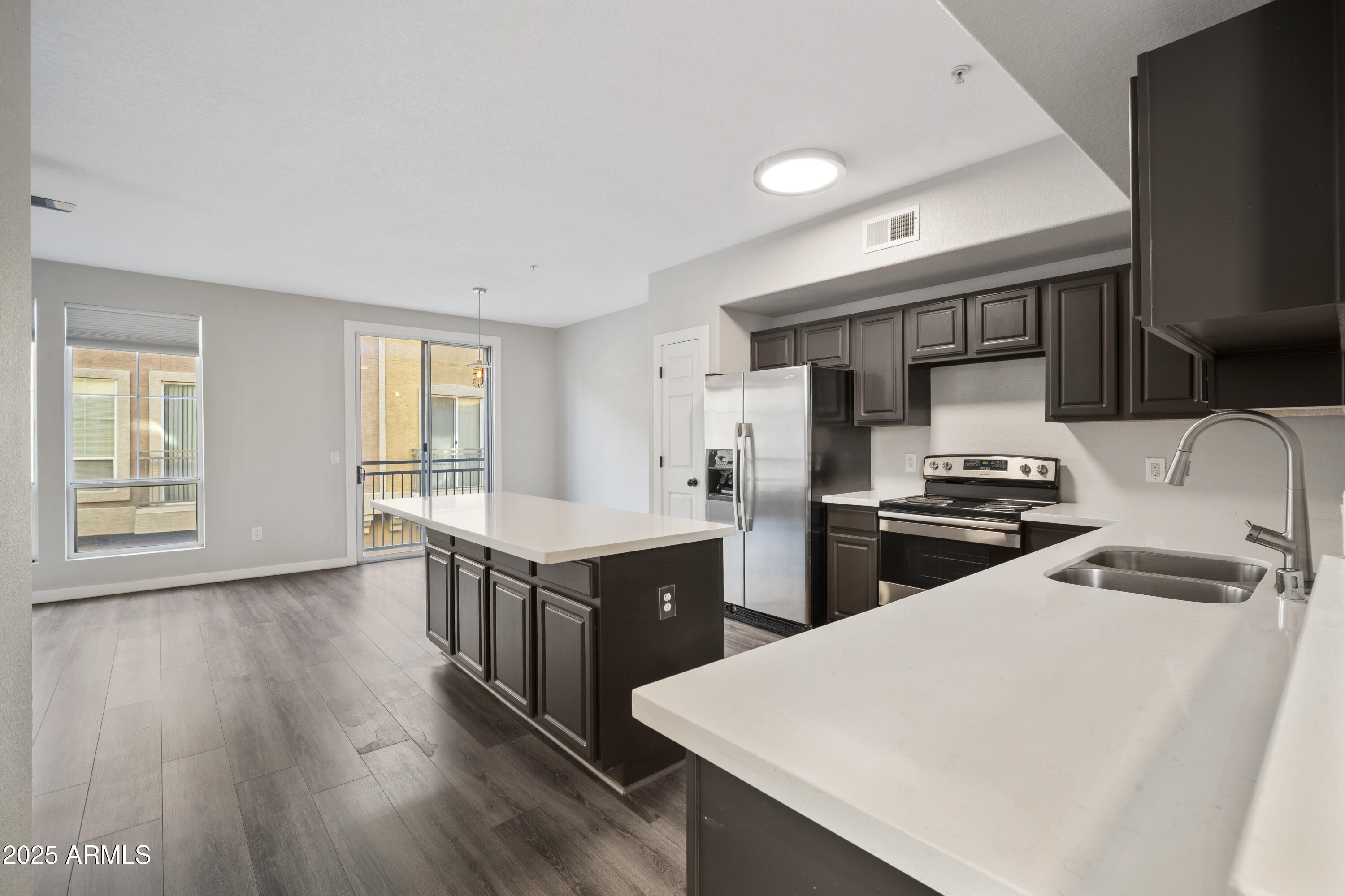 18250 N CAVE CREEK Road, 180