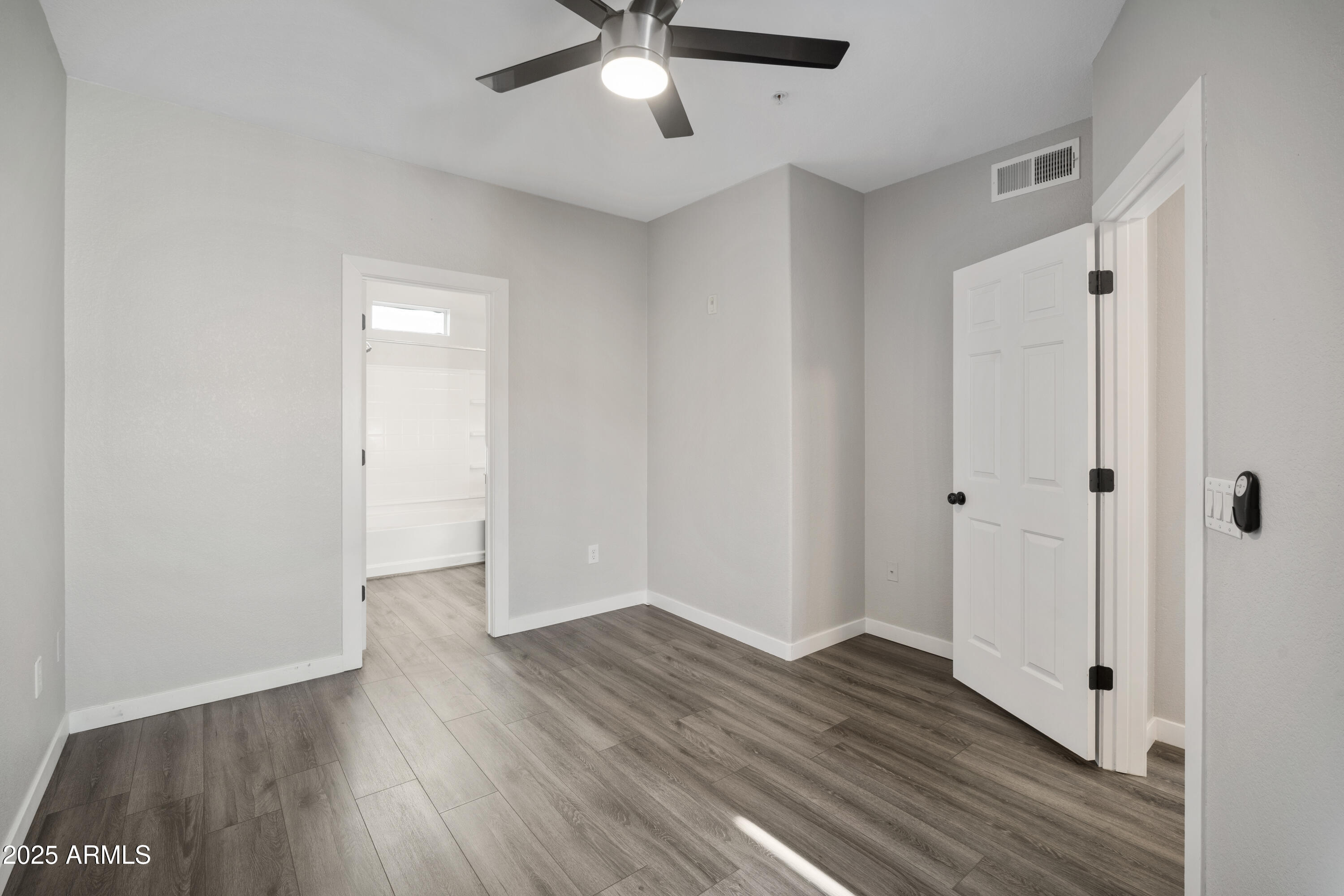 18250 N CAVE CREEK Road, 180