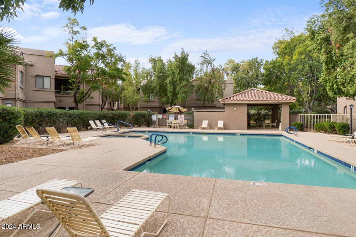 15050 N THOMPSON PEAK Parkway, 1040