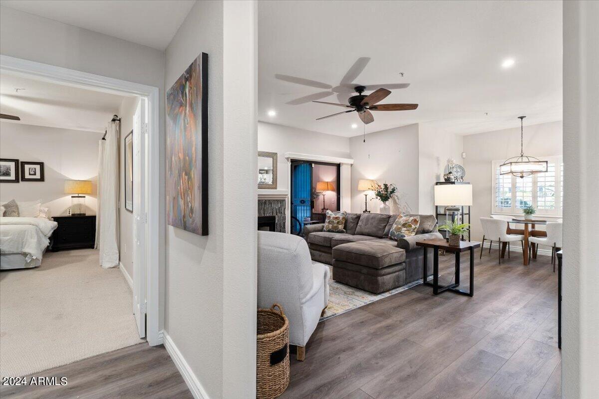 15050 N THOMPSON PEAK Parkway, 1040