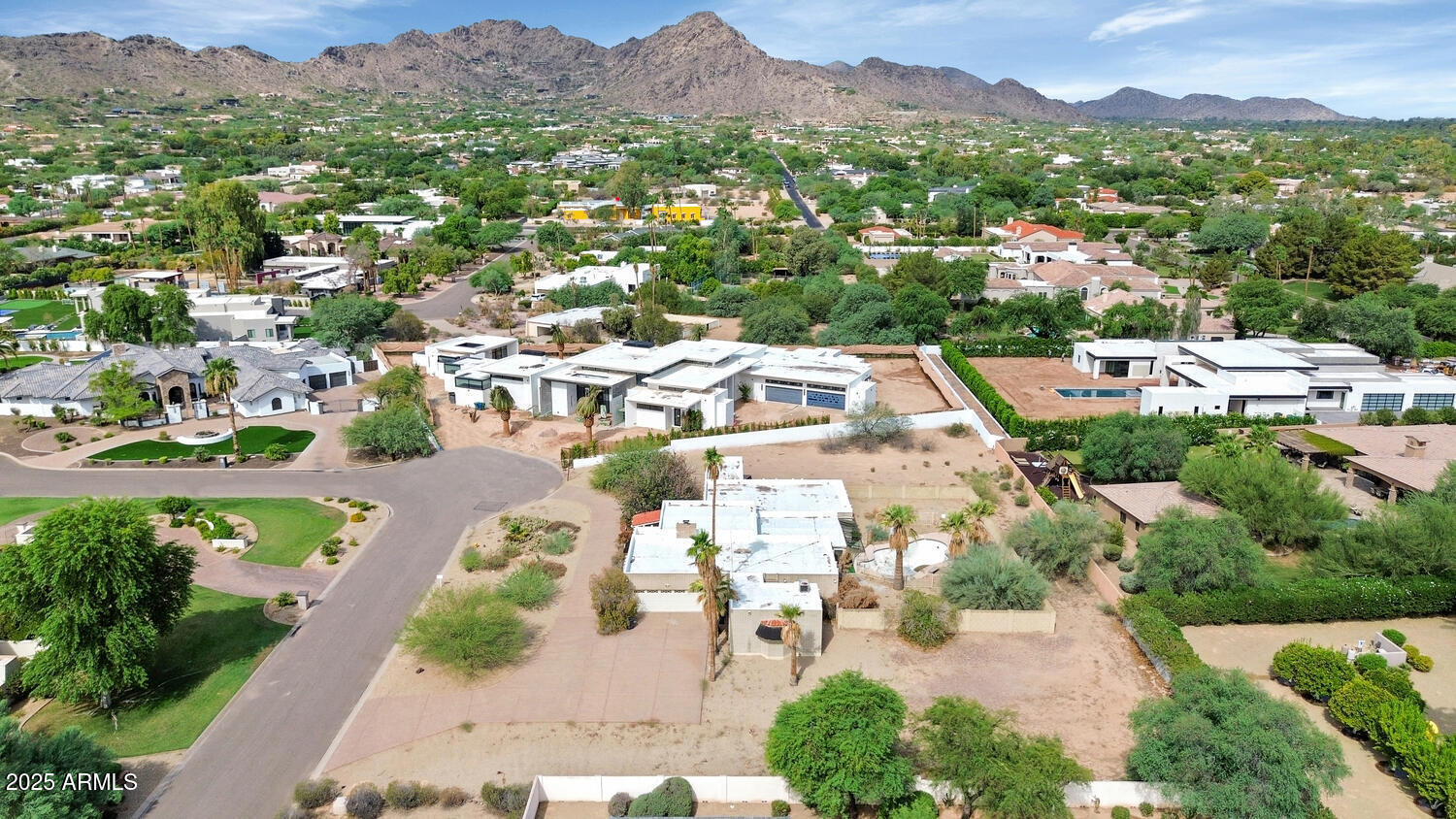 6902 E BELMONT Avenue