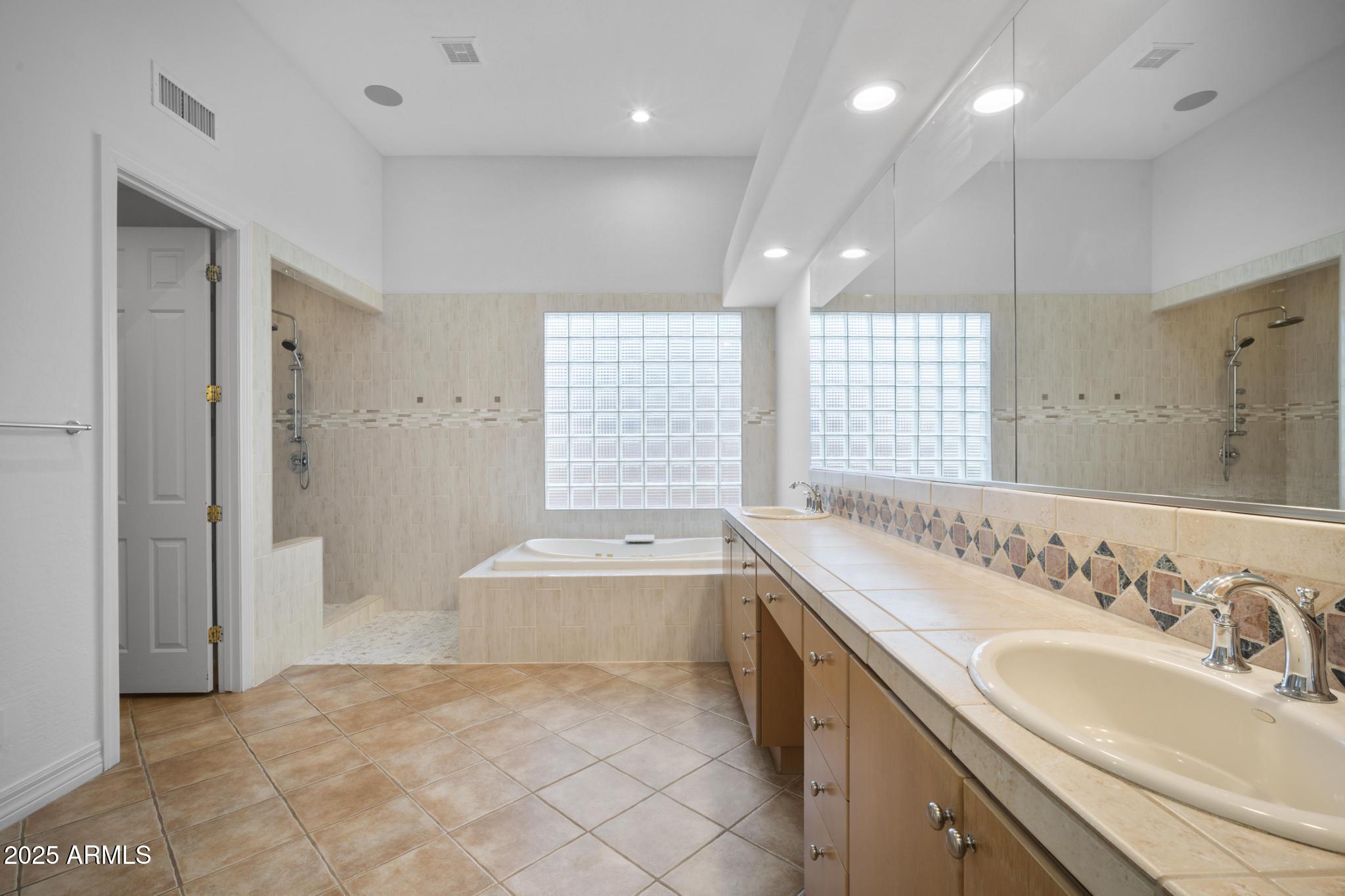 9359 E CAVALRY Drive