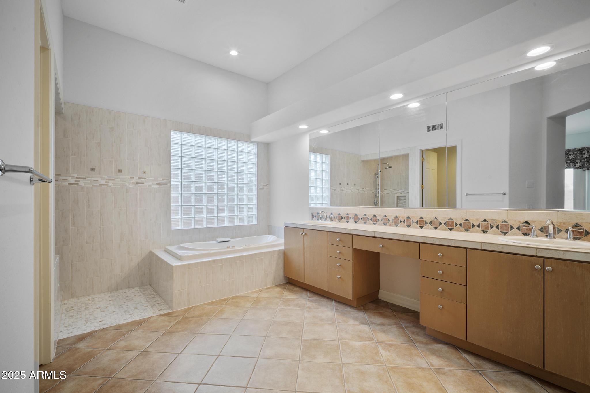 9359 E CAVALRY Drive