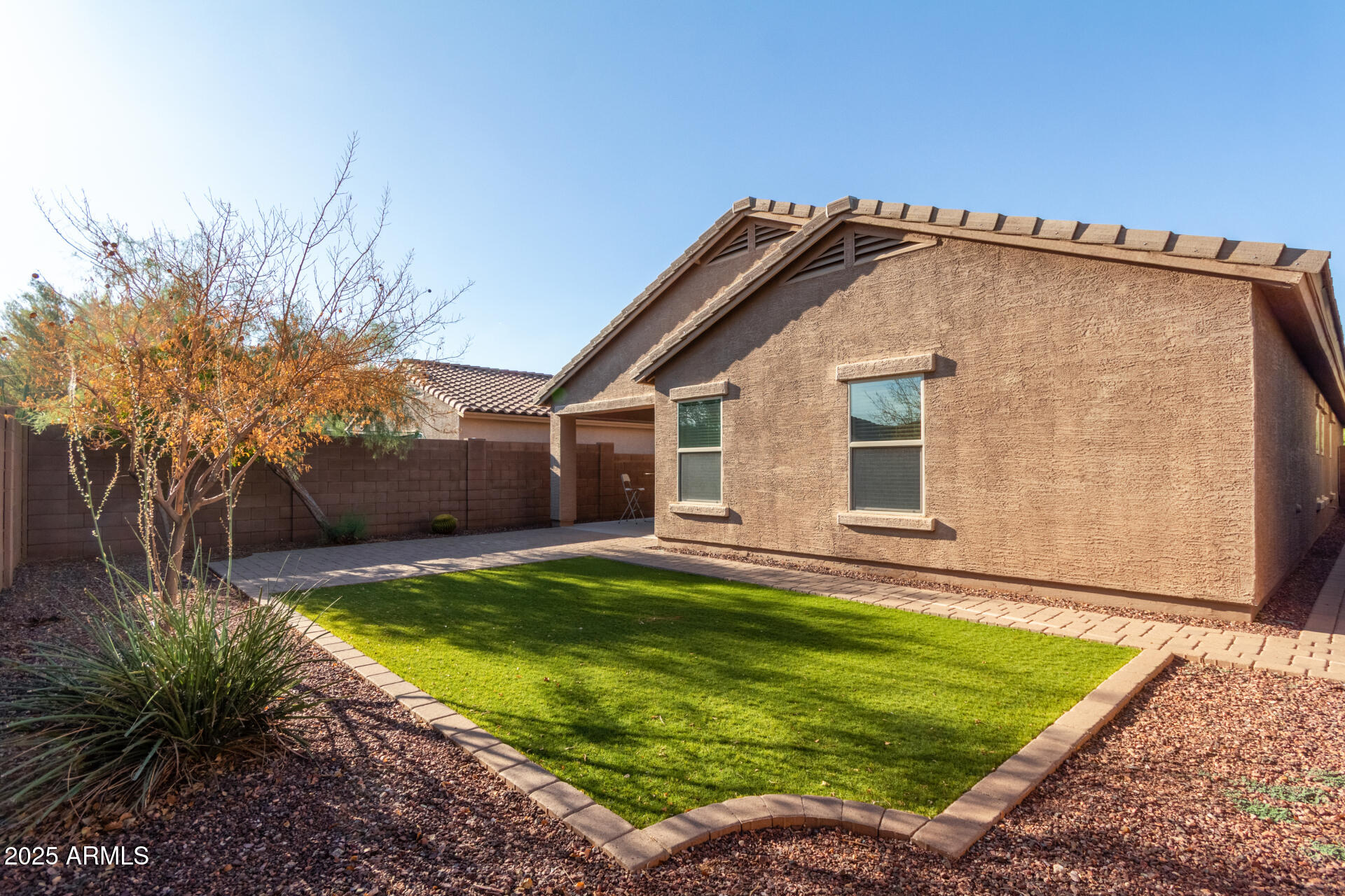 2025 E ANDERSON Drive