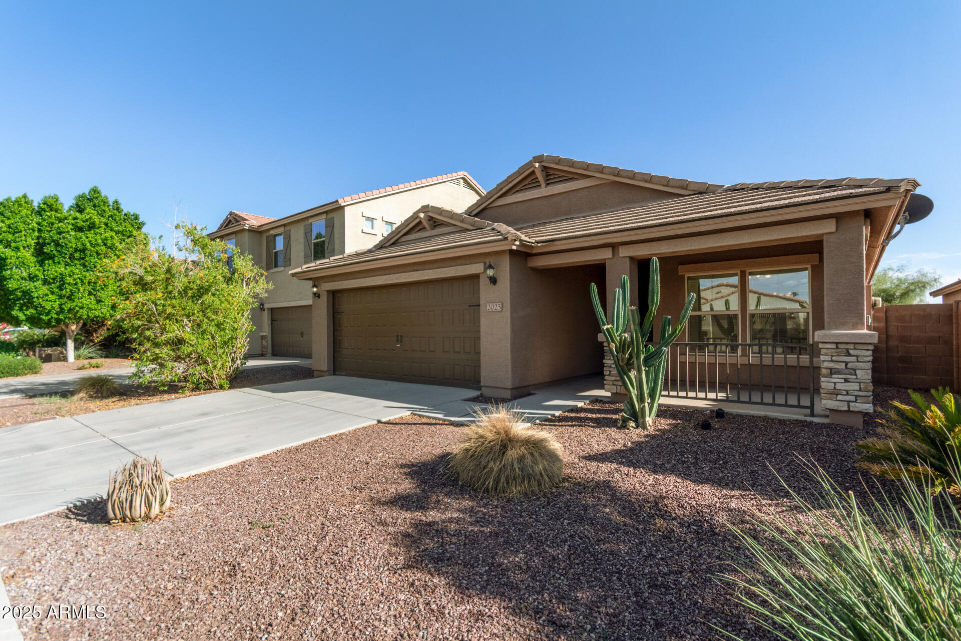 2025 E ANDERSON Drive