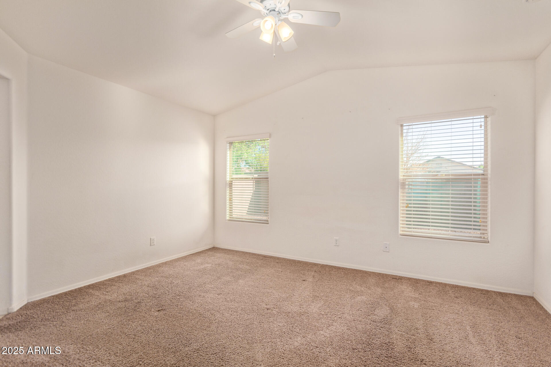 2025 E ANDERSON Drive