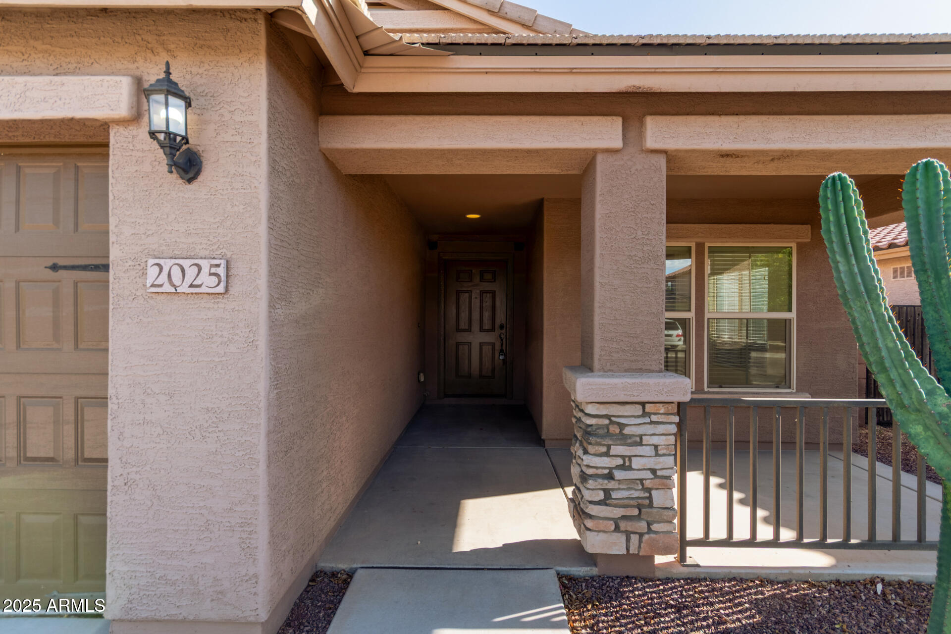 2025 E ANDERSON Drive