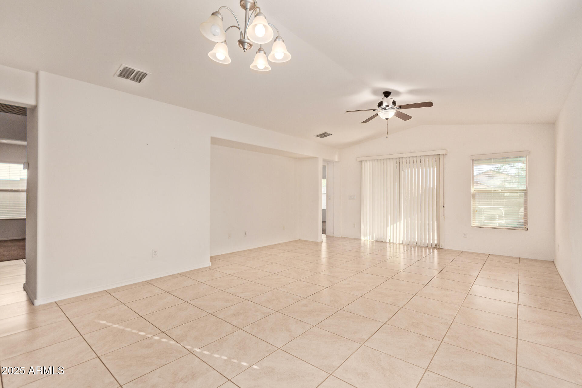 2025 E ANDERSON Drive