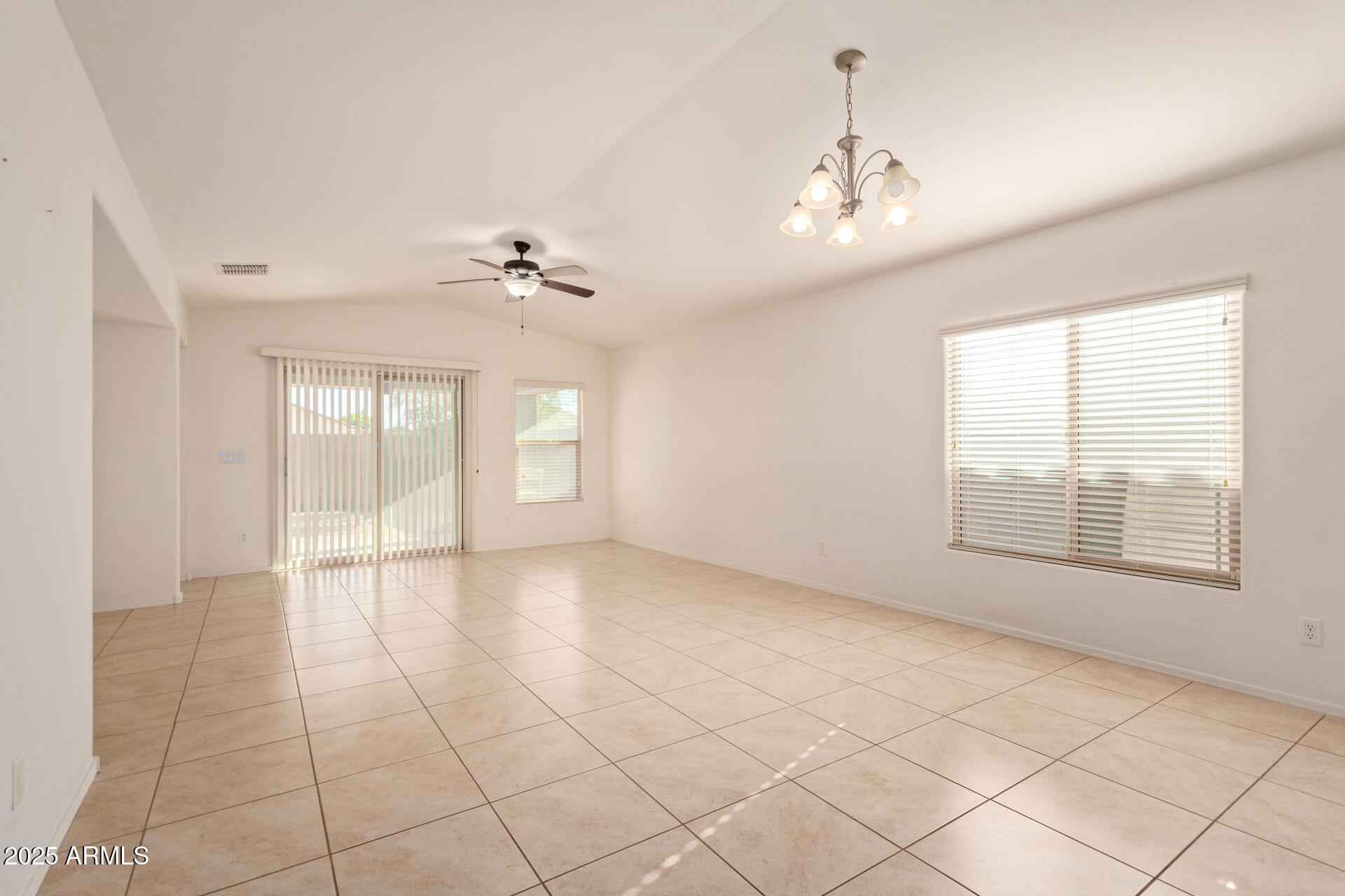 2025 E ANDERSON Drive