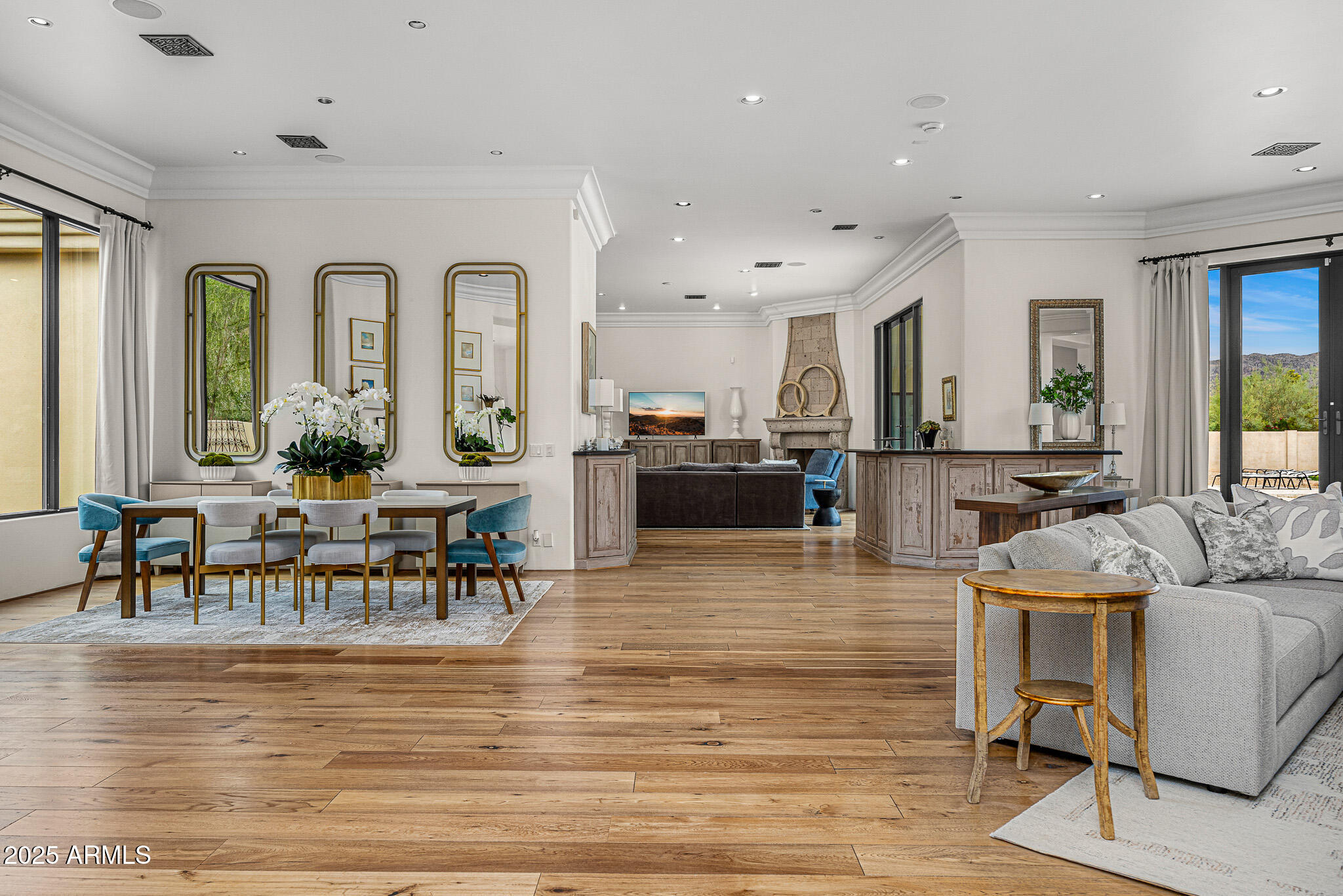 6502 N LOST DUTCHMAN Drive