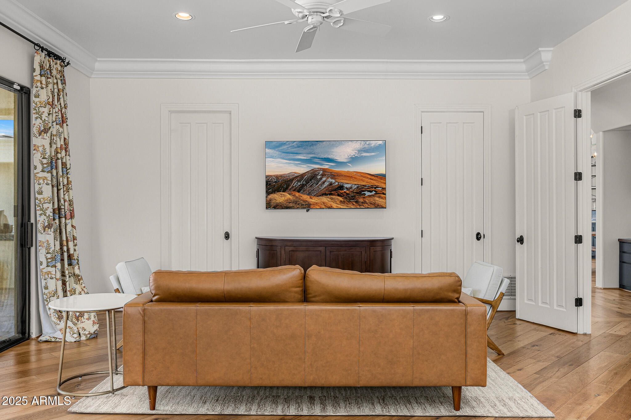 6502 N LOST DUTCHMAN Drive