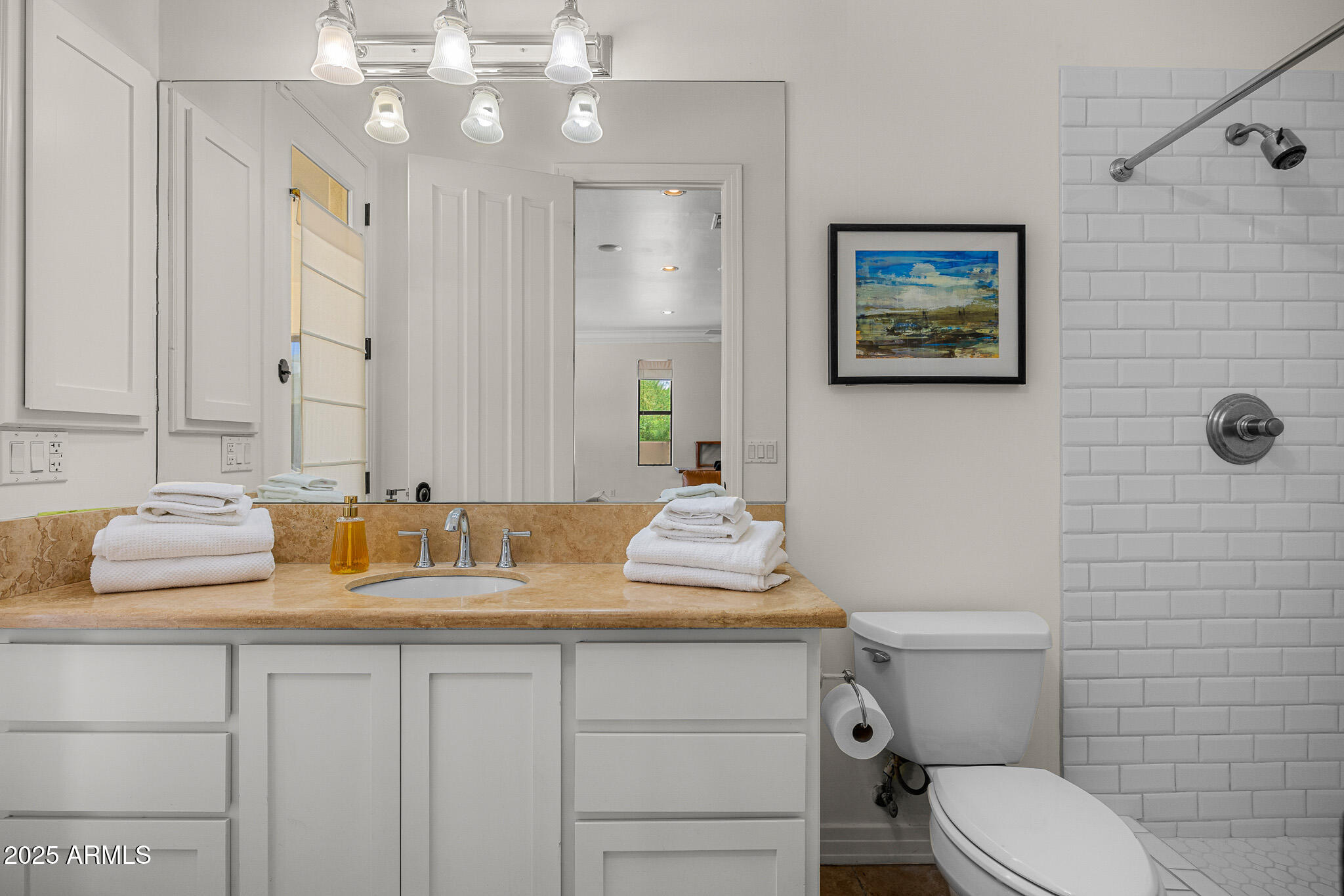 6502 N LOST DUTCHMAN Drive