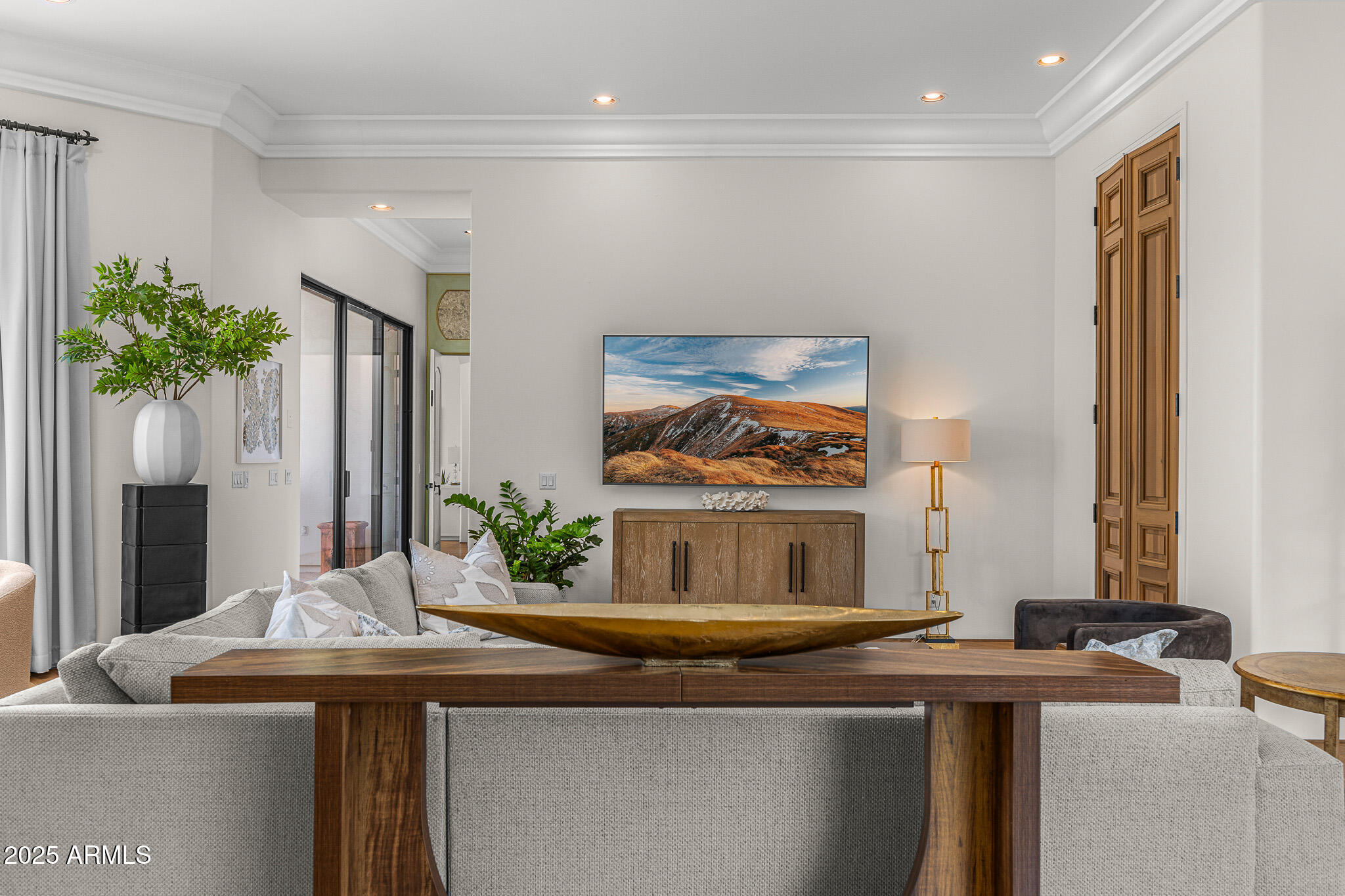 6502 N LOST DUTCHMAN Drive