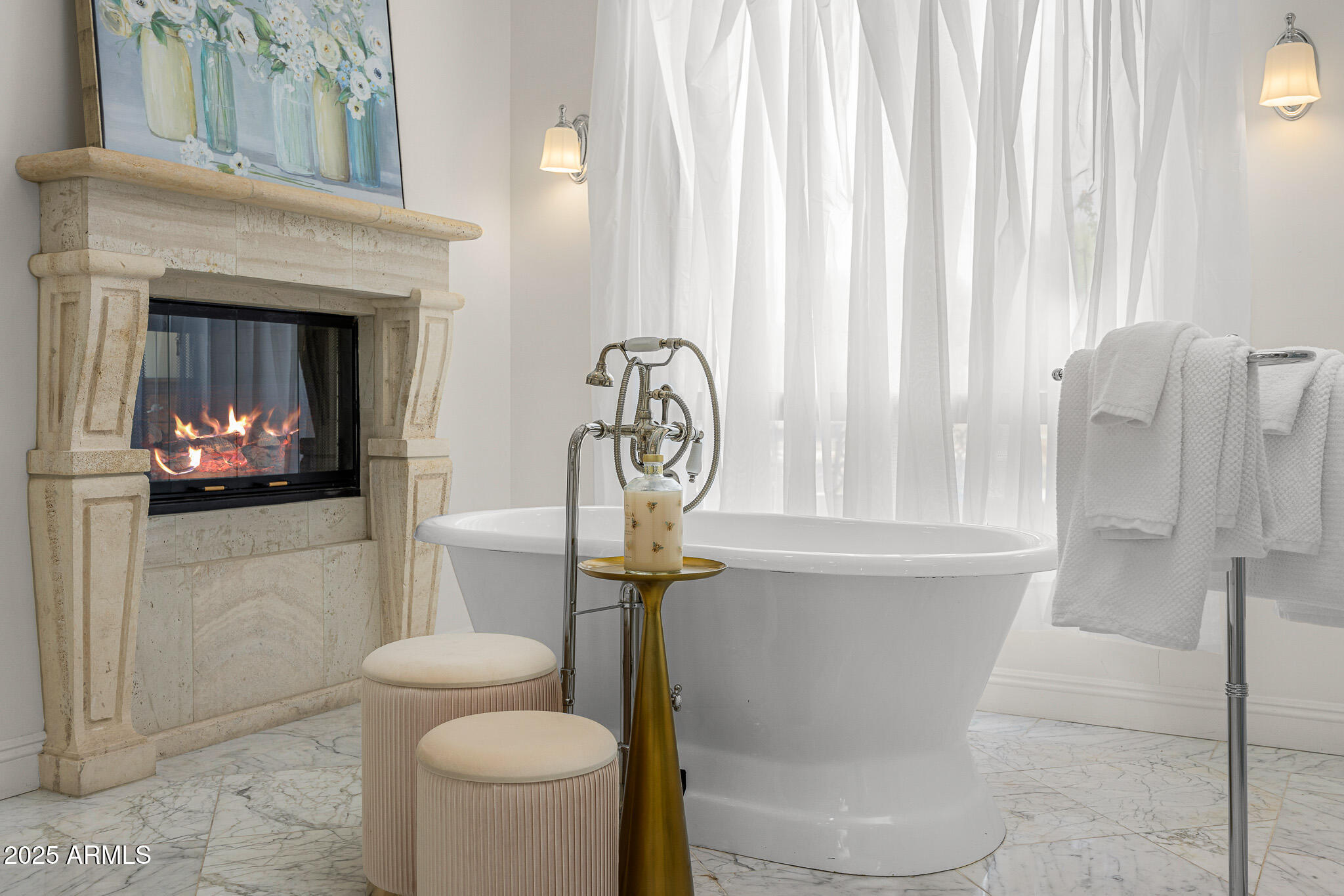 6502 N LOST DUTCHMAN Drive