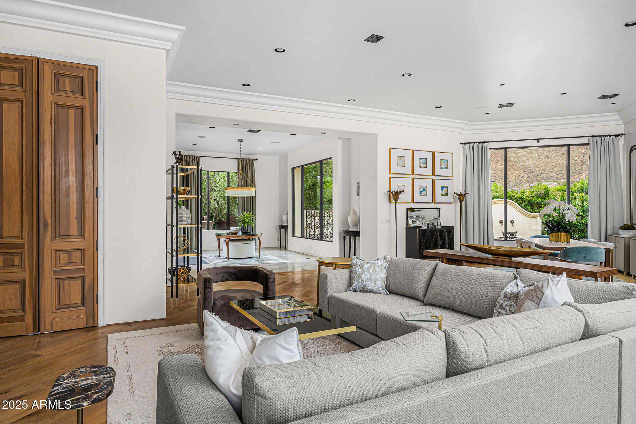 6502 N LOST DUTCHMAN Drive