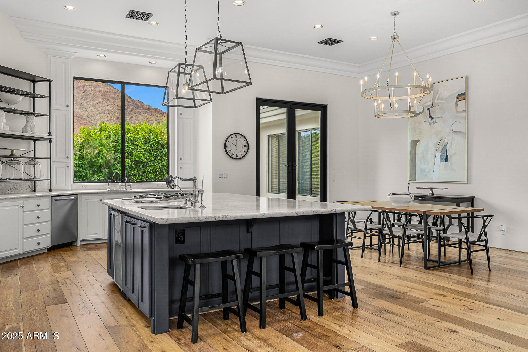 6502 N LOST DUTCHMAN Drive