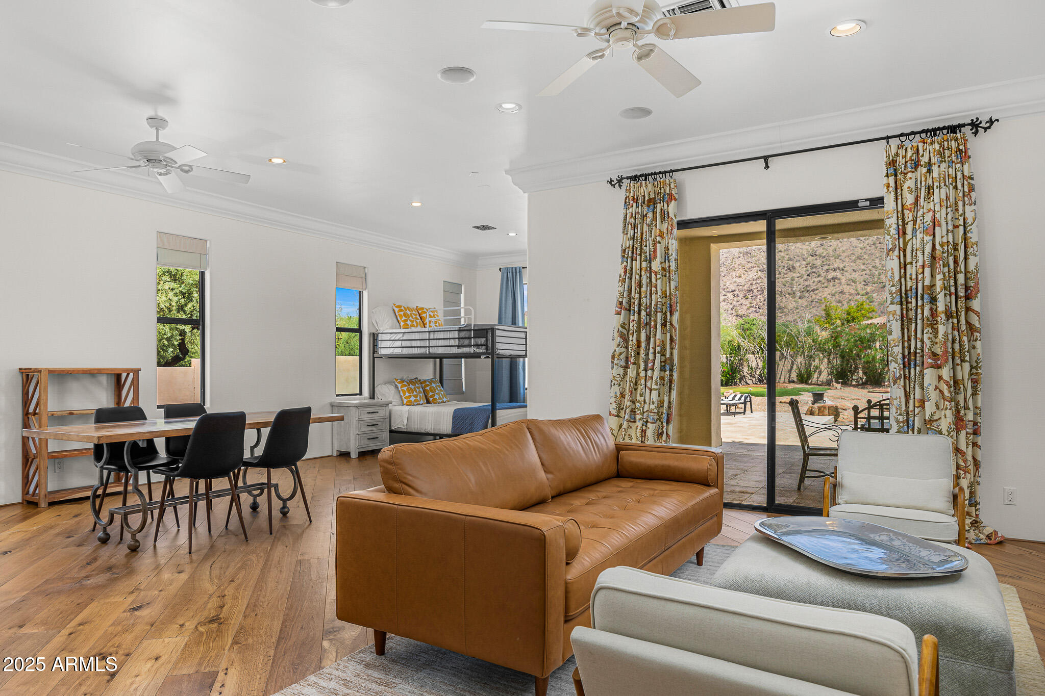 6502 N LOST DUTCHMAN Drive