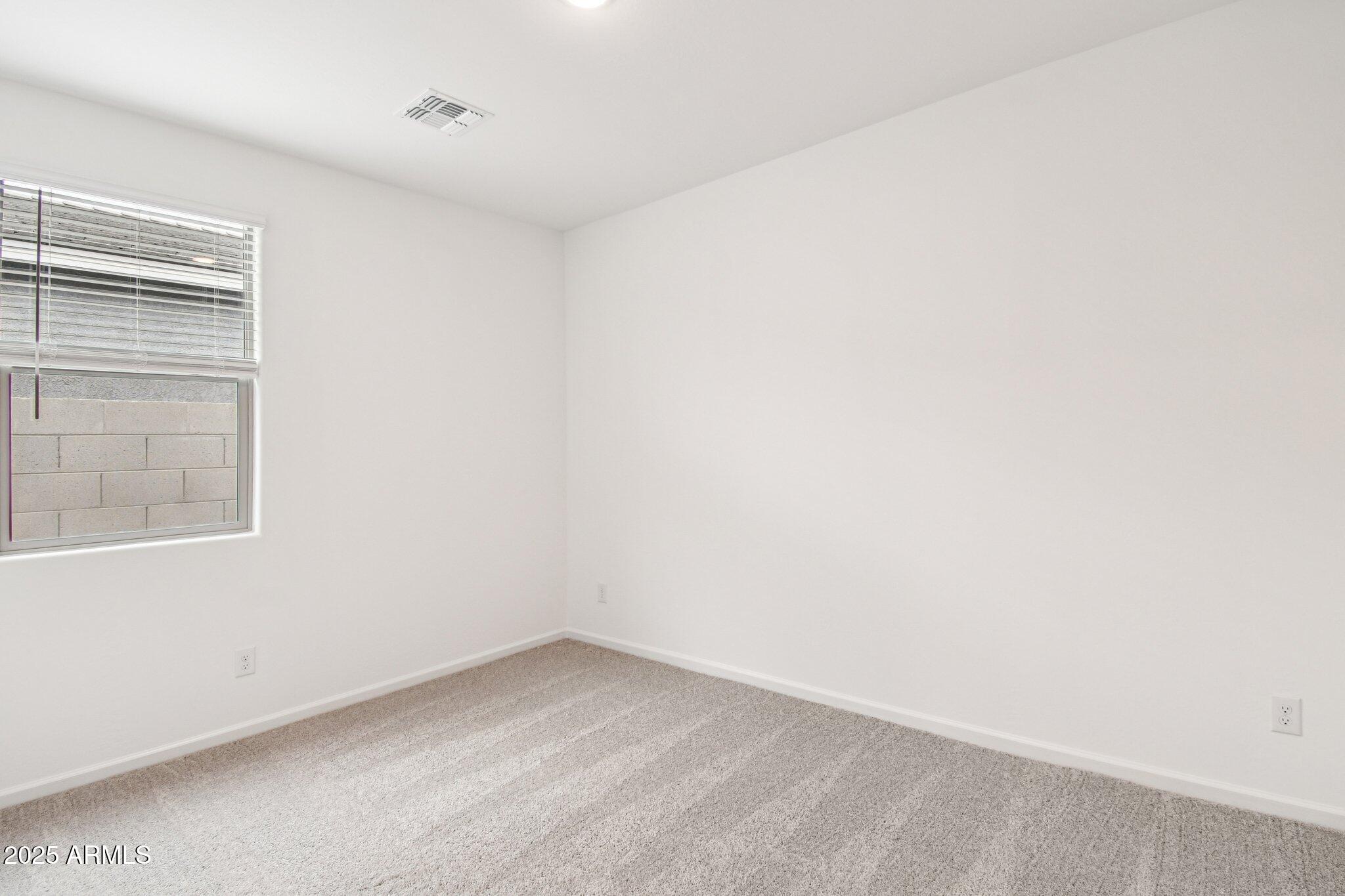 15792 W BERYL Avenue