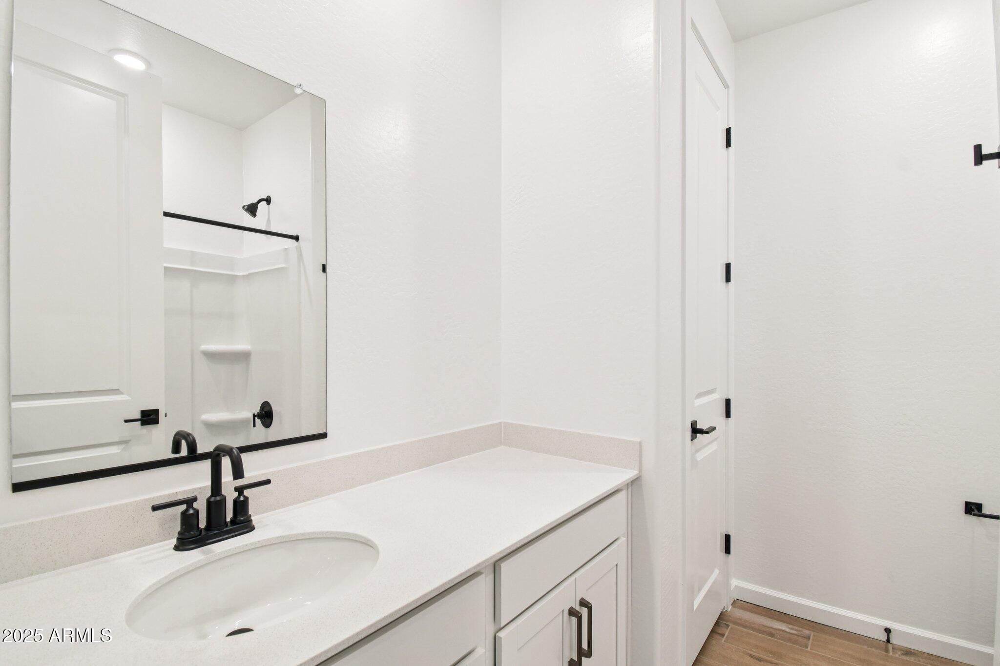 15792 W BERYL Avenue