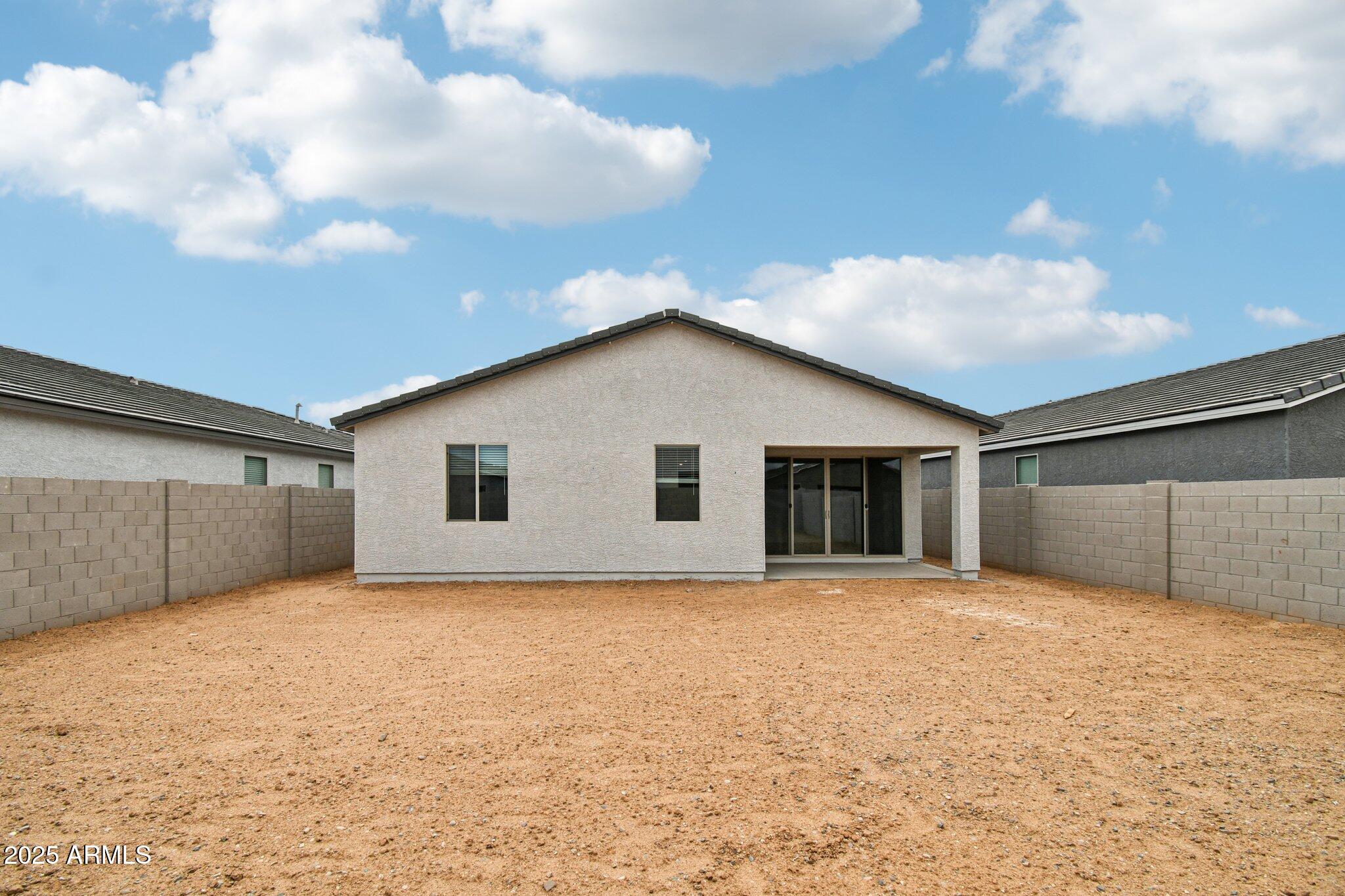 15792 W BERYL Avenue