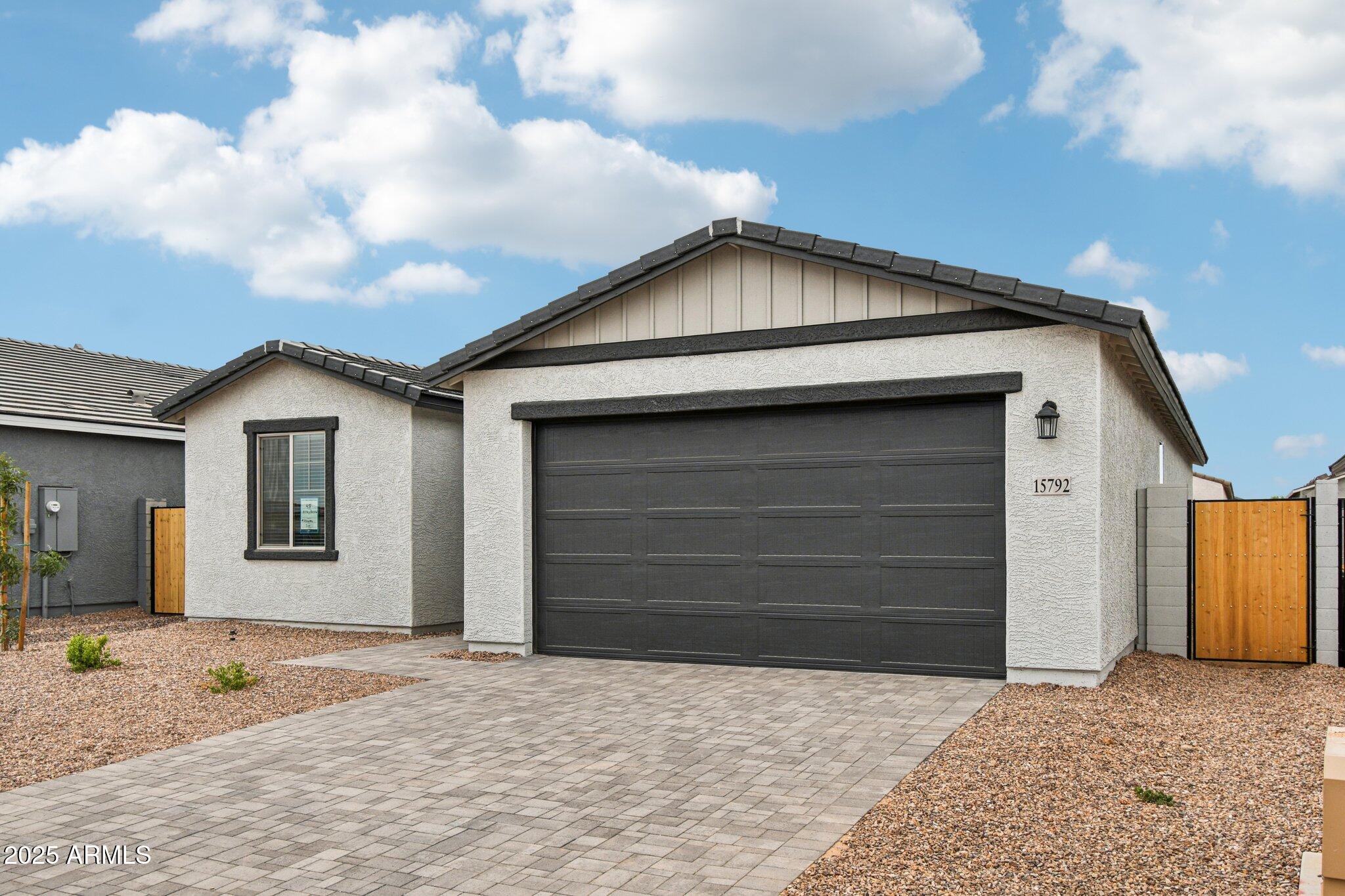 15792 W BERYL Avenue