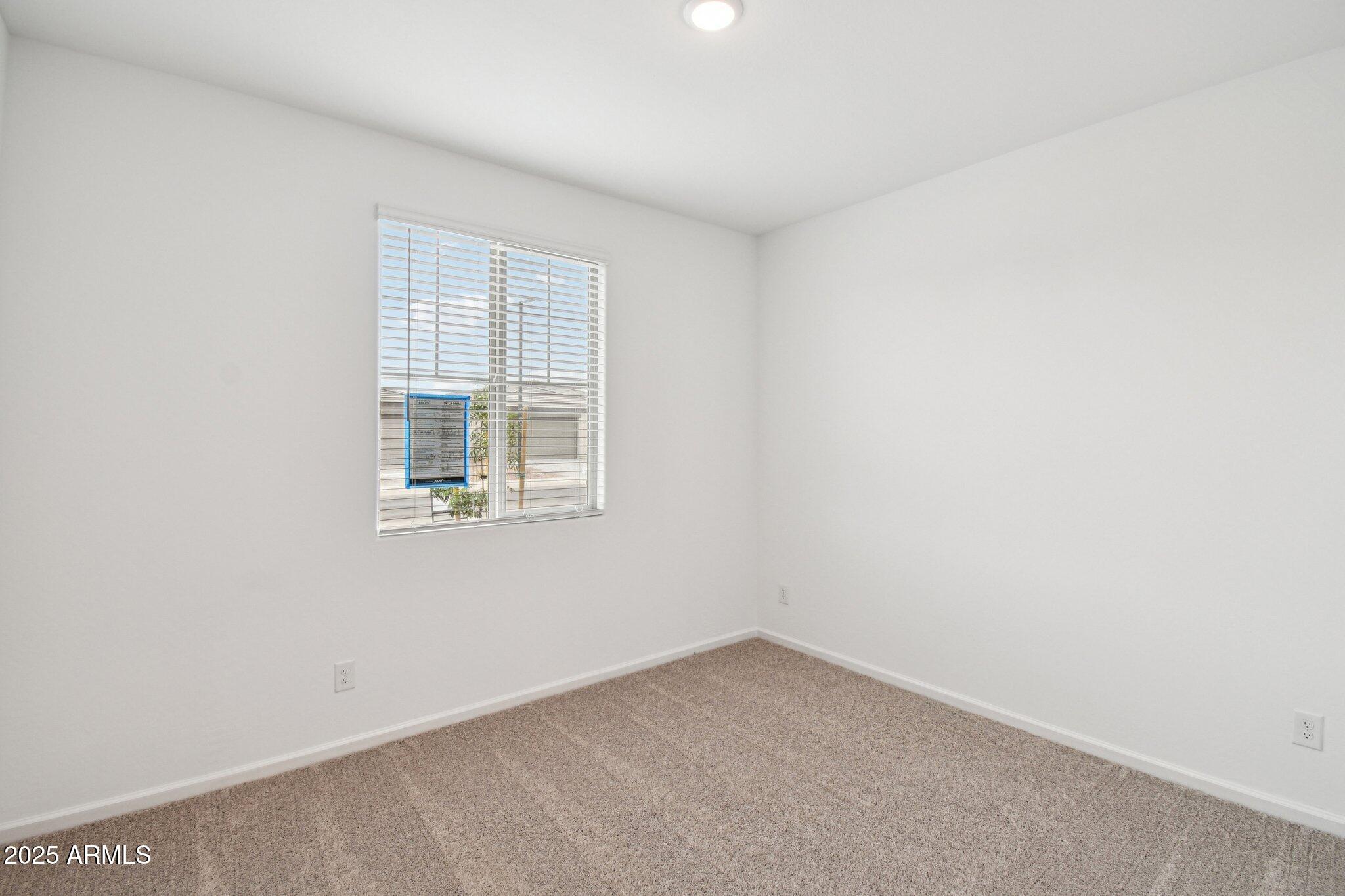 15792 W BERYL Avenue