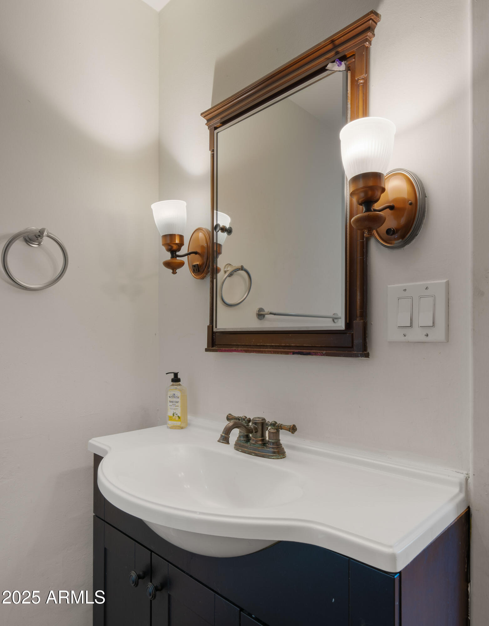 3501 E CORONADO Road