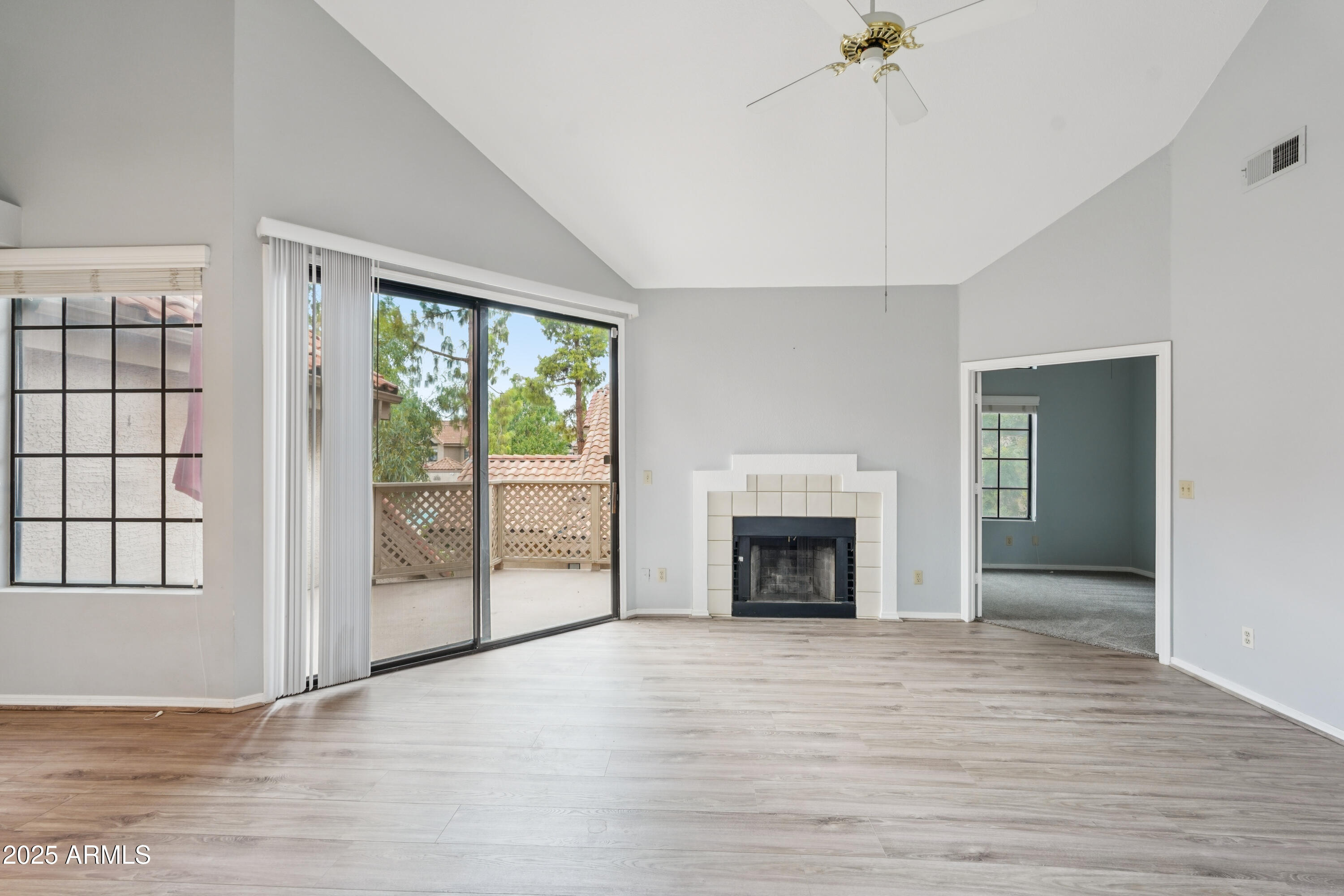 1001 N PASADENA Street, 160