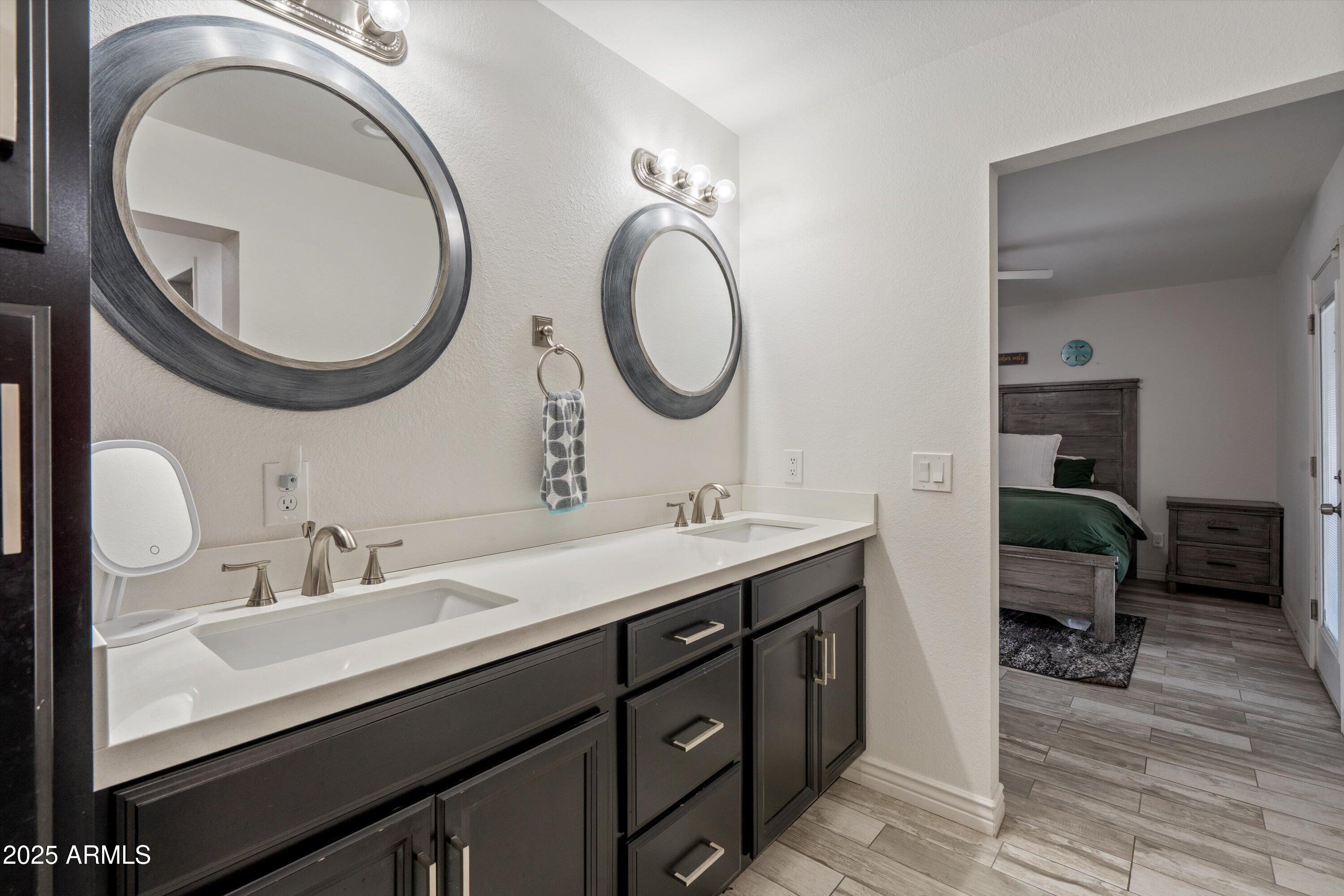 2101 W BOSTON Street