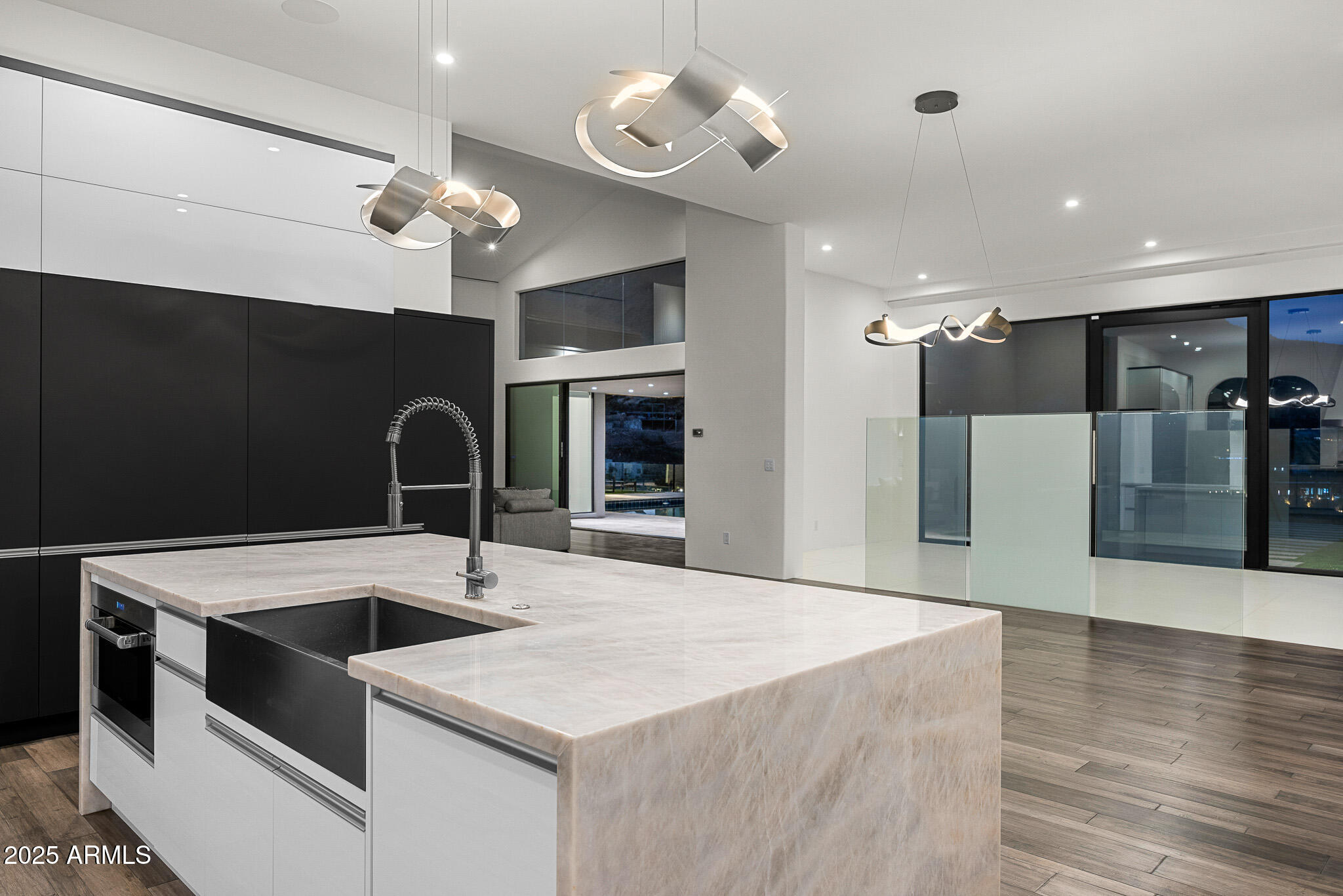 4129 E SANDY MOUNTAIN Road