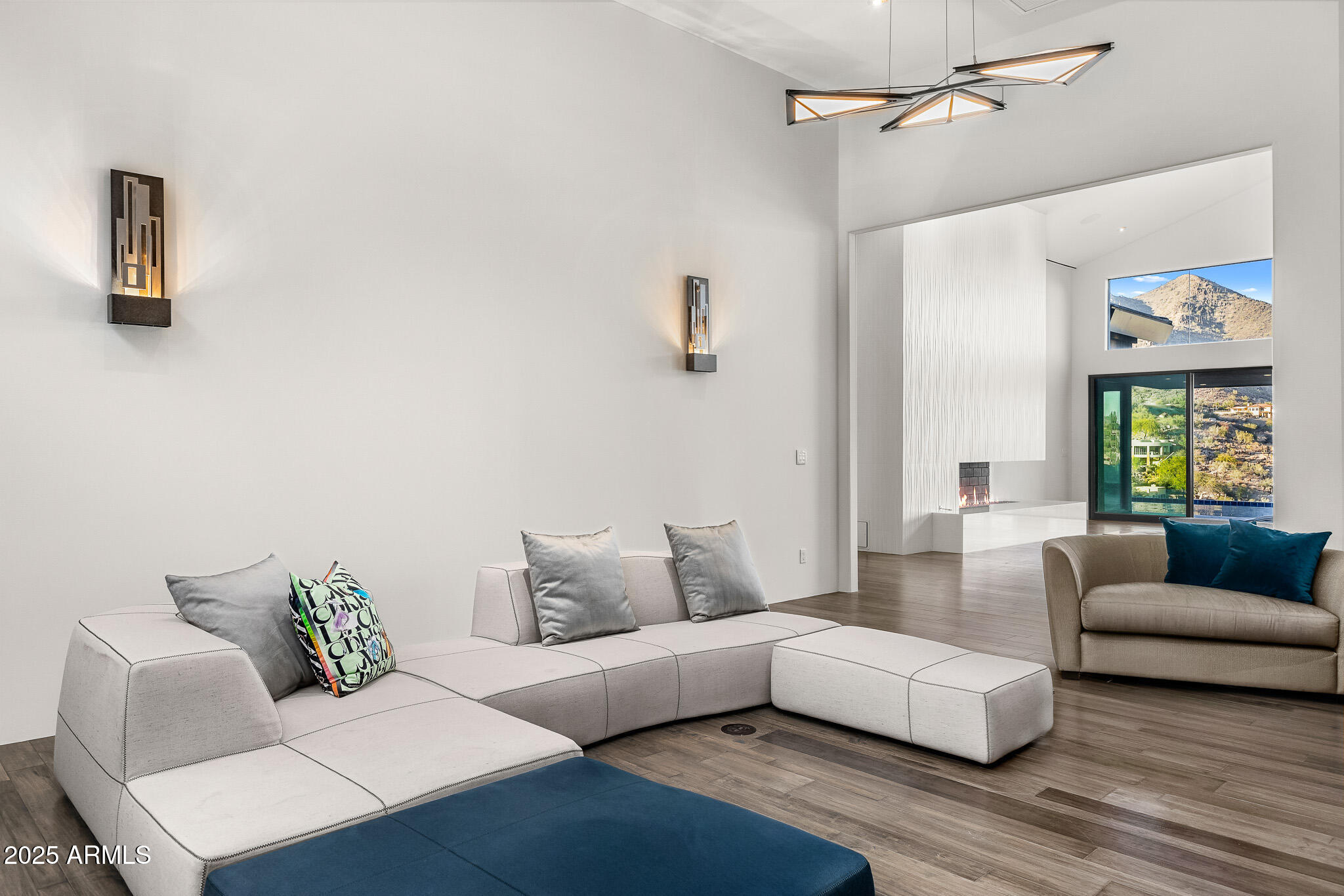 4129 E SANDY MOUNTAIN Road