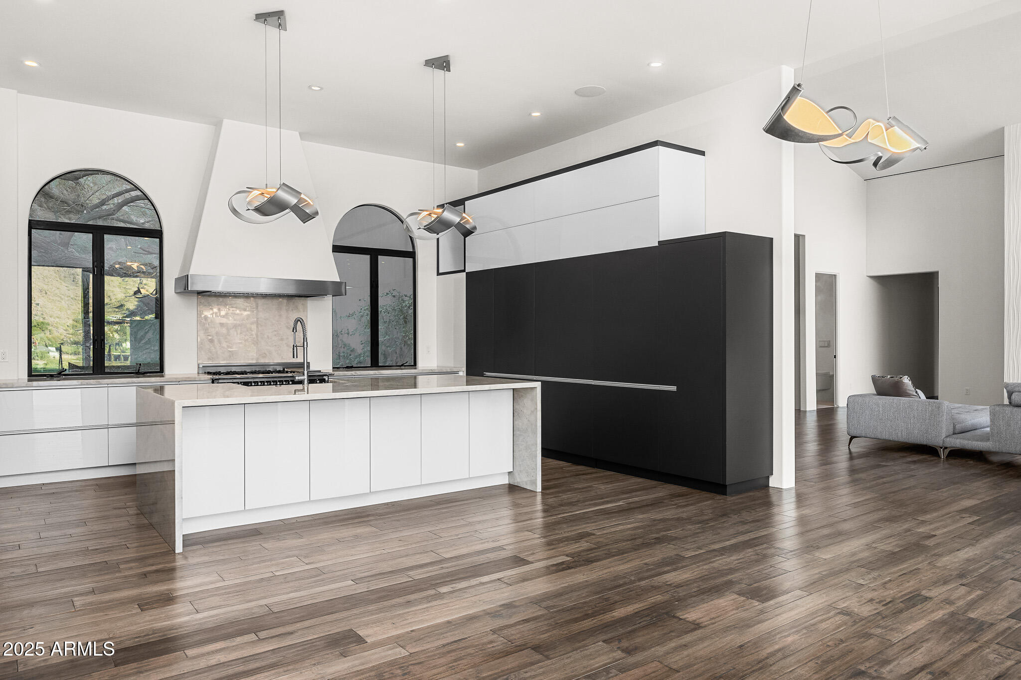 4129 E SANDY MOUNTAIN Road