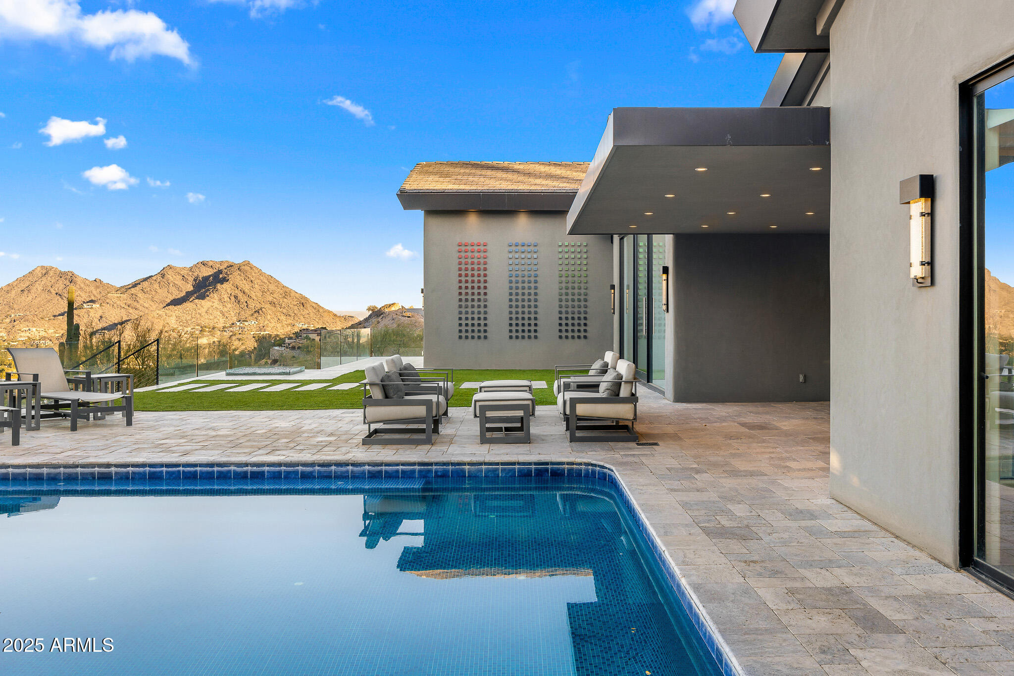 4129 E SANDY MOUNTAIN Road