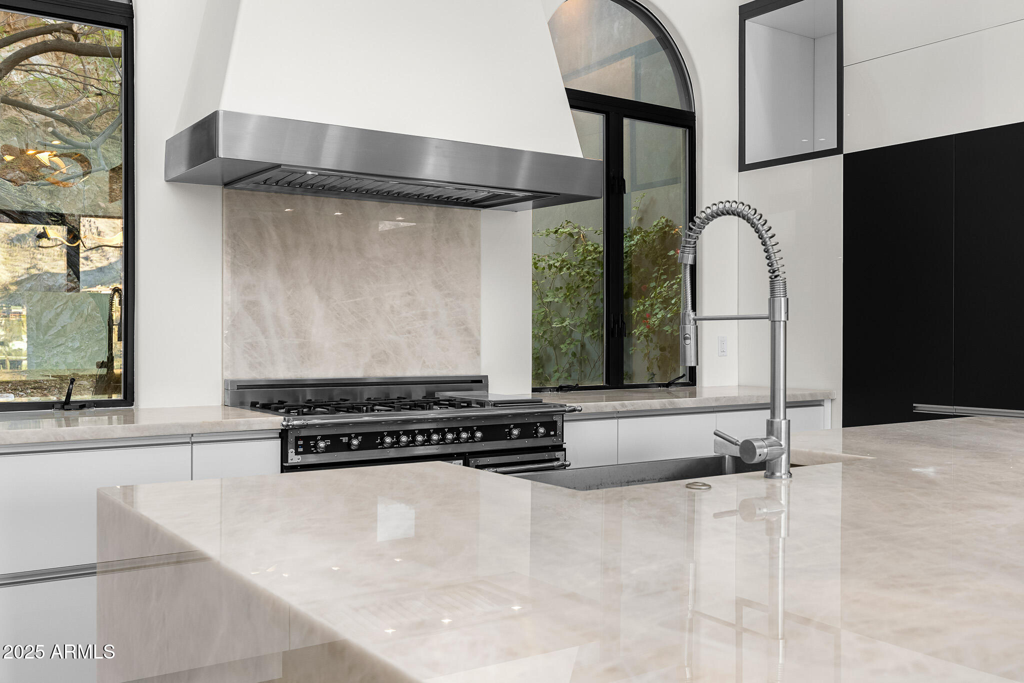 4129 E SANDY MOUNTAIN Road