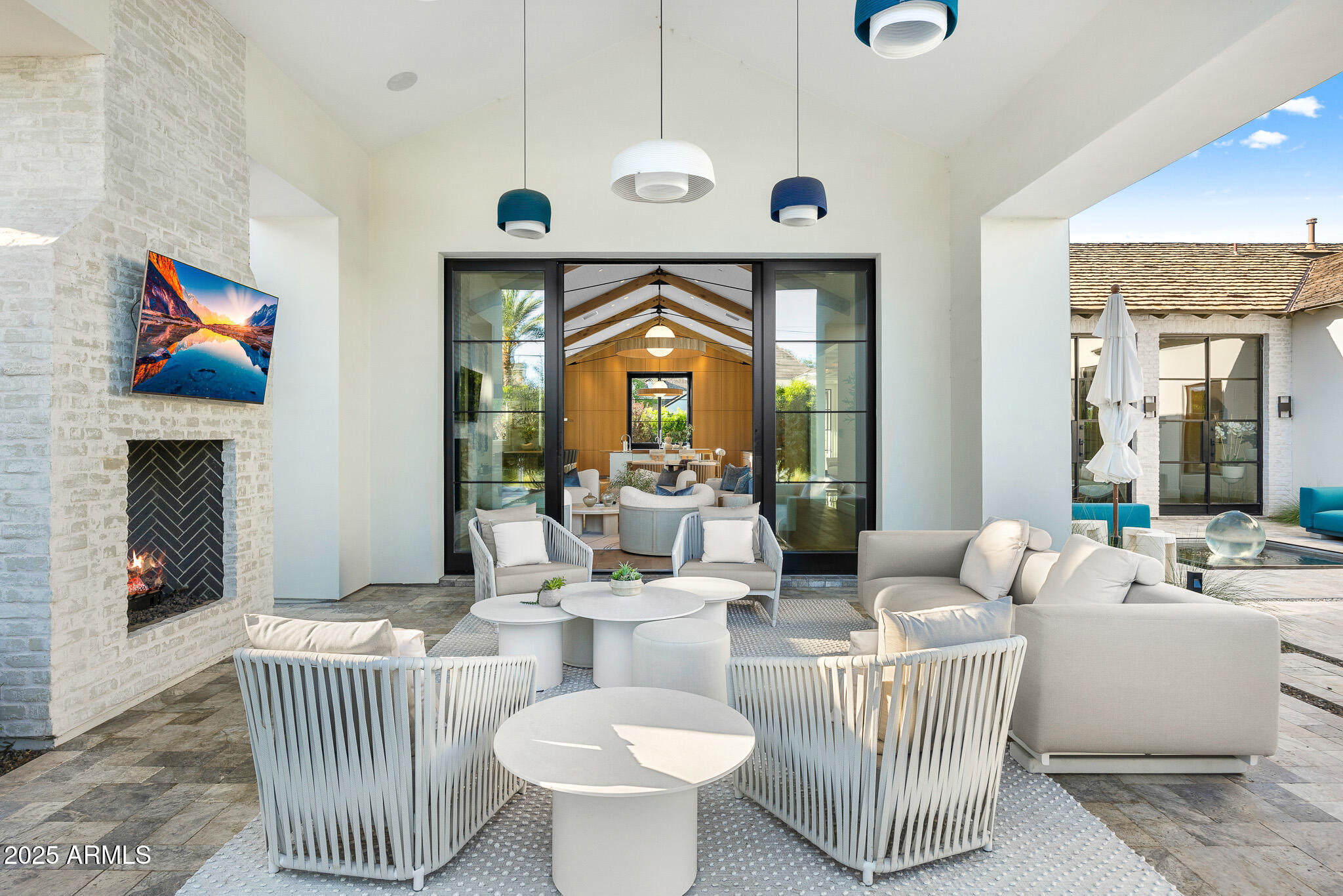 6235 E MONTECITO Avenue