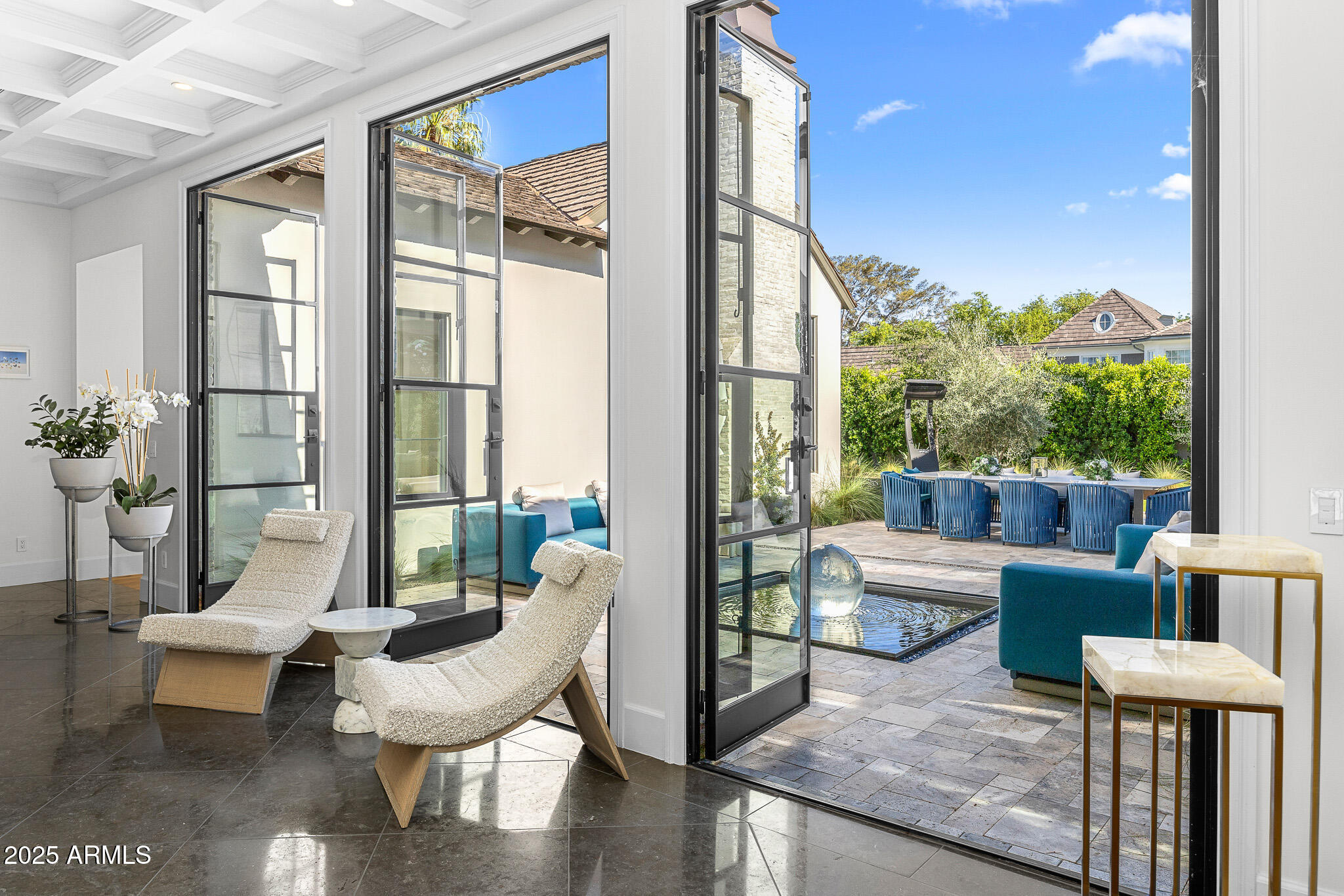 6235 E MONTECITO Avenue